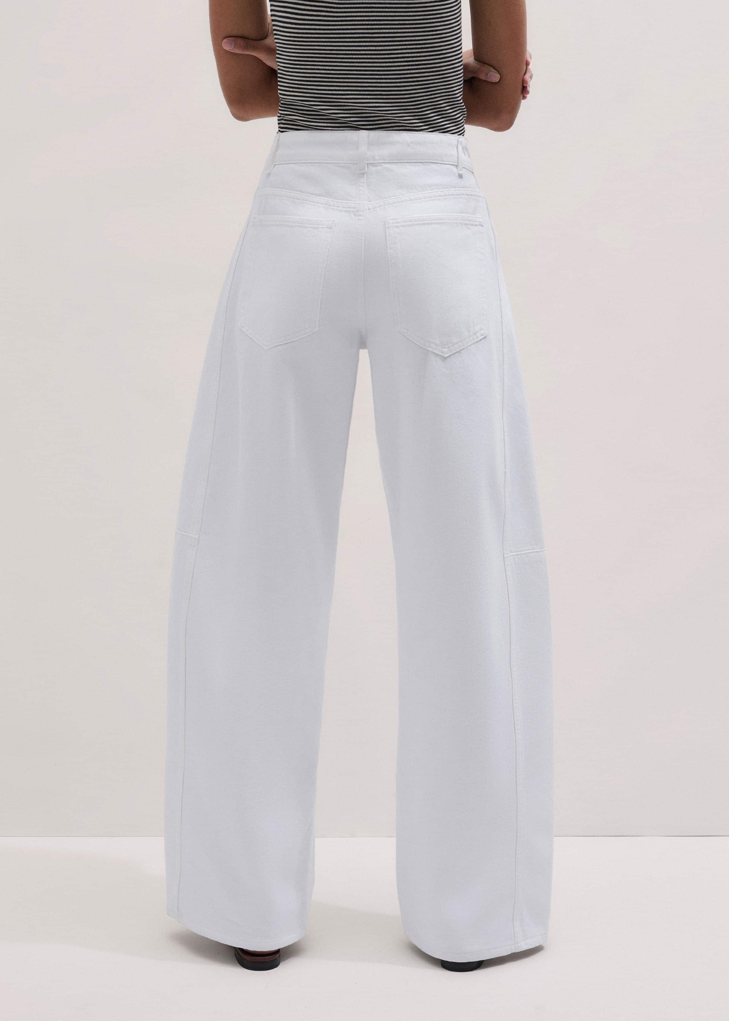 White Exaggerated Taper Jean meandem