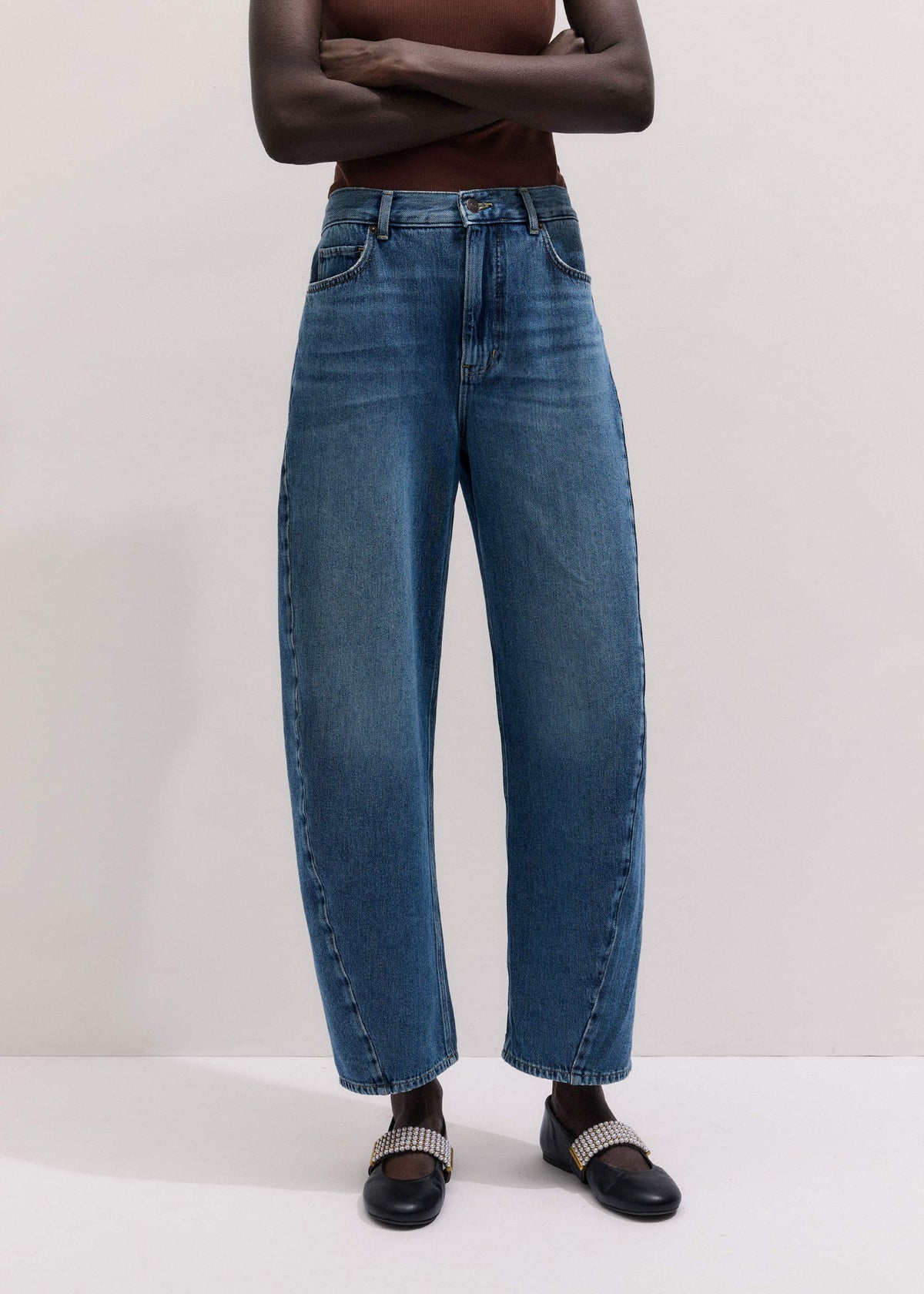 Blue Engineered Barrel Jean meandem