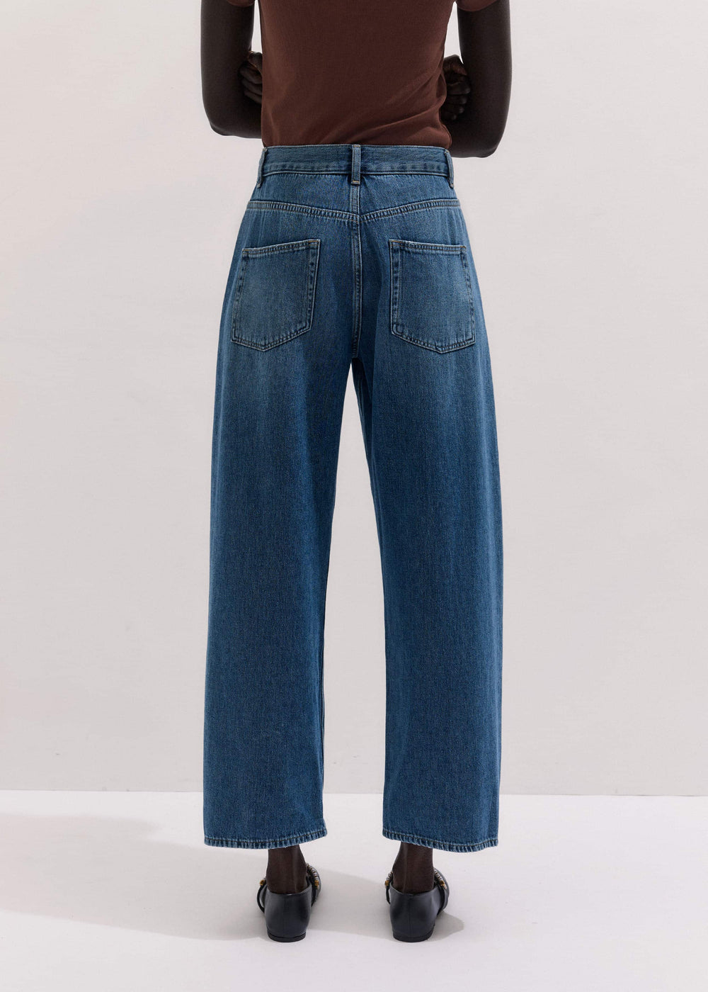Blue Engineered Barrel Jean meandem