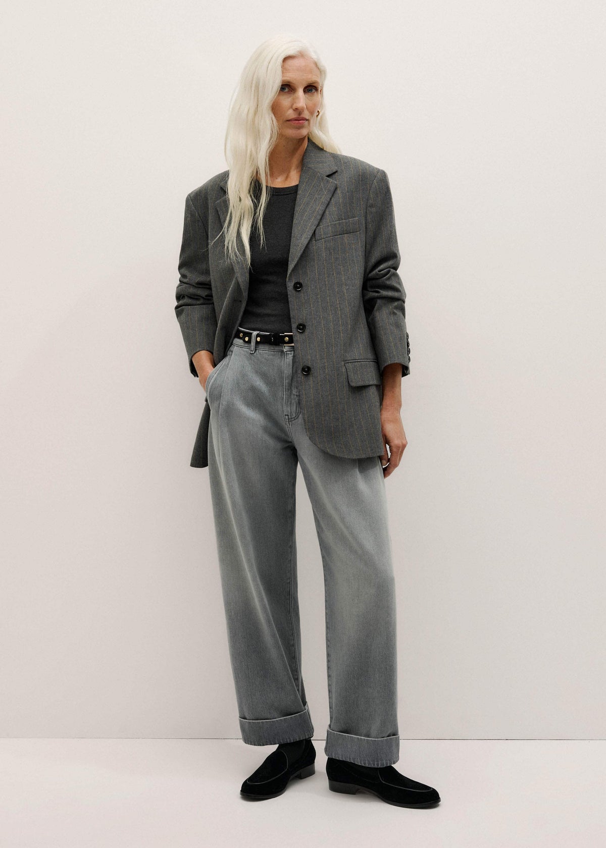 Gray Clever Jean meandem