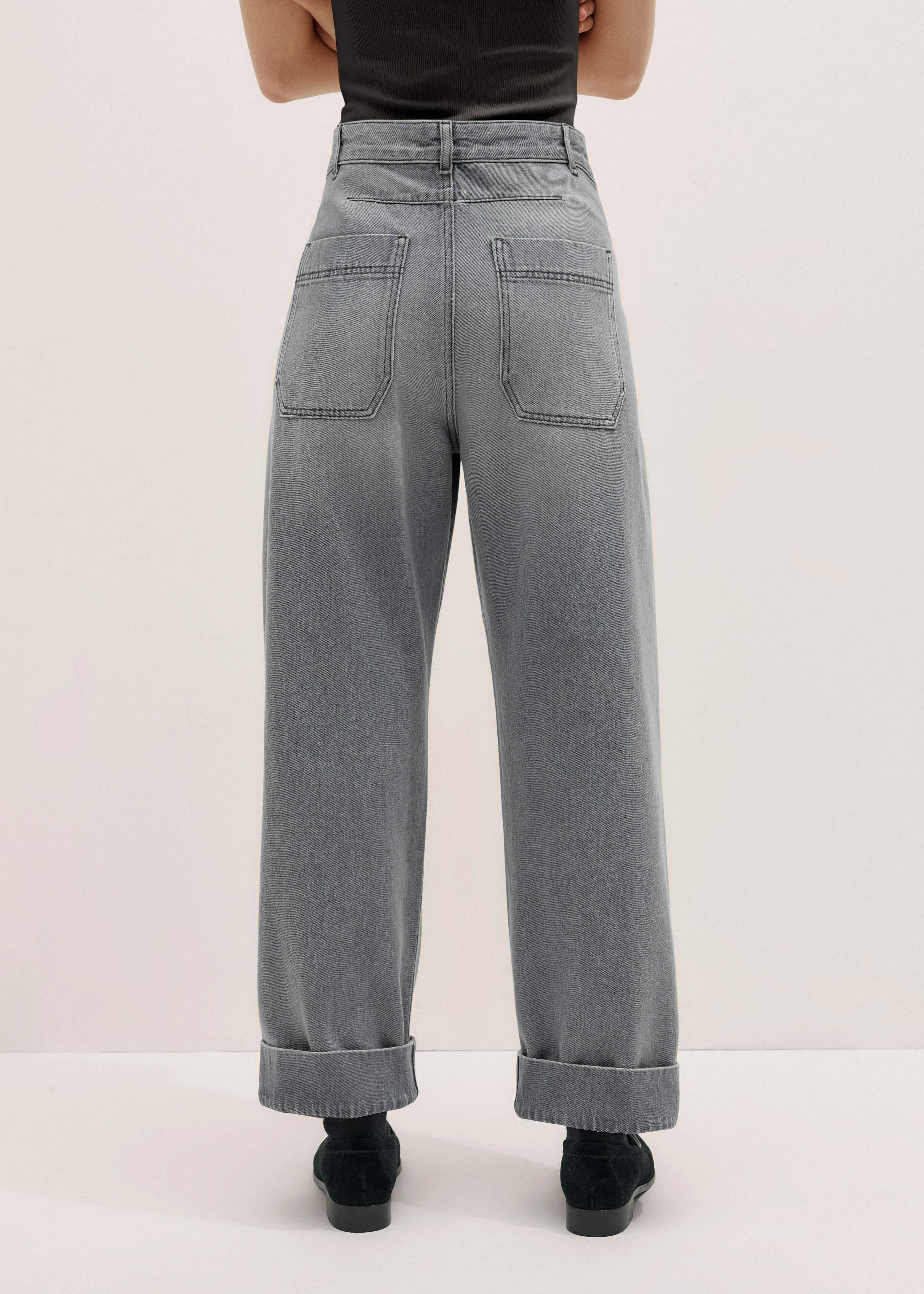Gray Clever Jean meandem