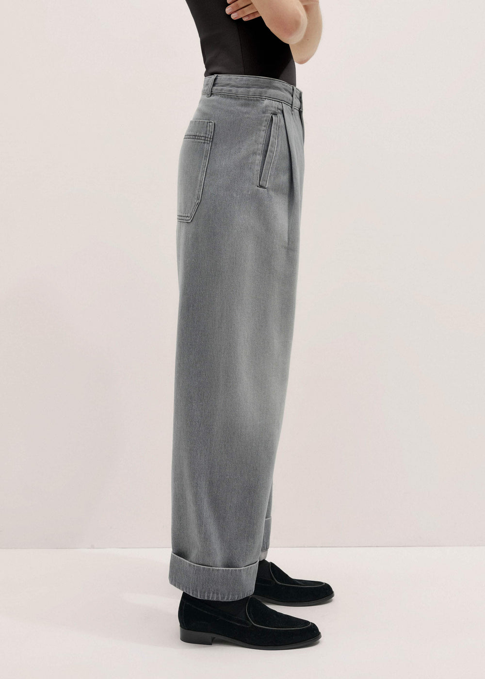 Gray Clever Jean meandem