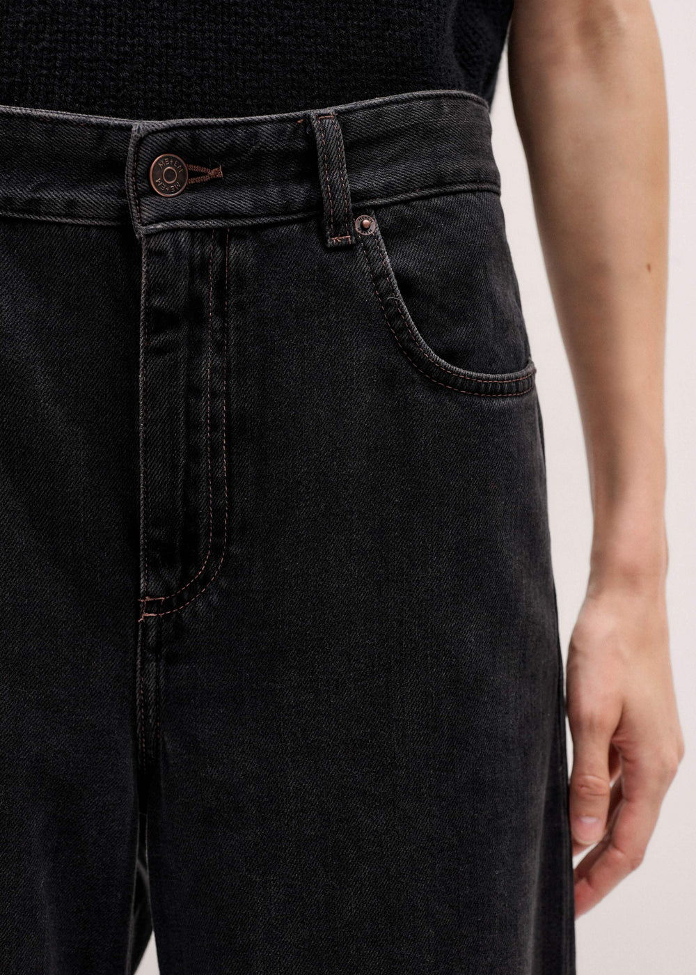 Black Every-Wear Baggy Jean meandem