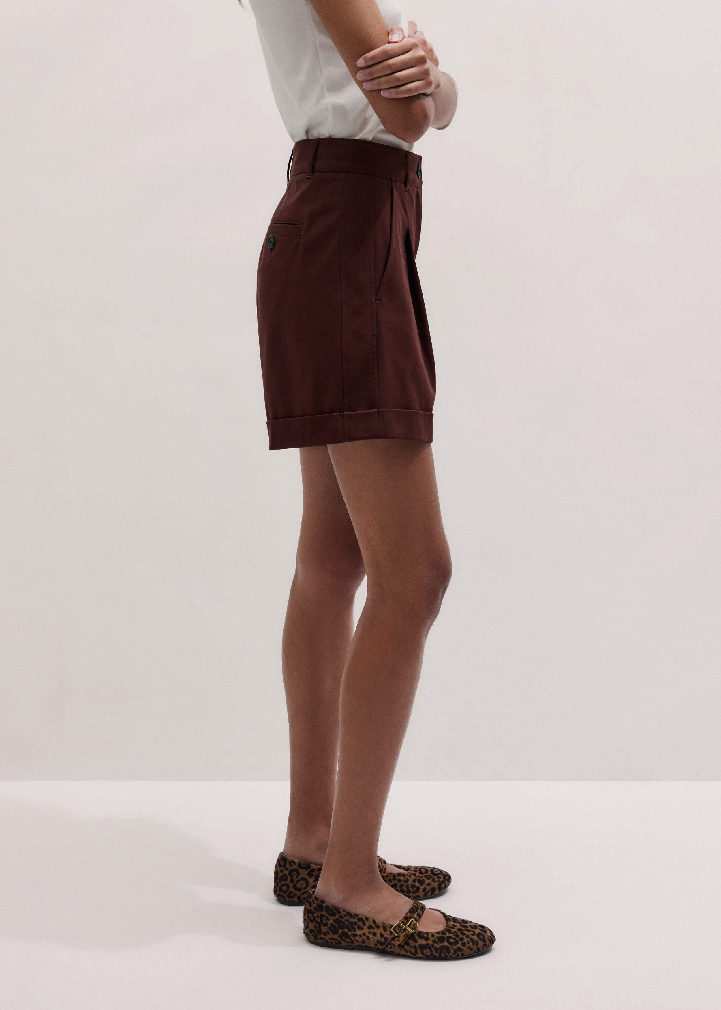Cinnamon Brown Tailored Summer Short meandem