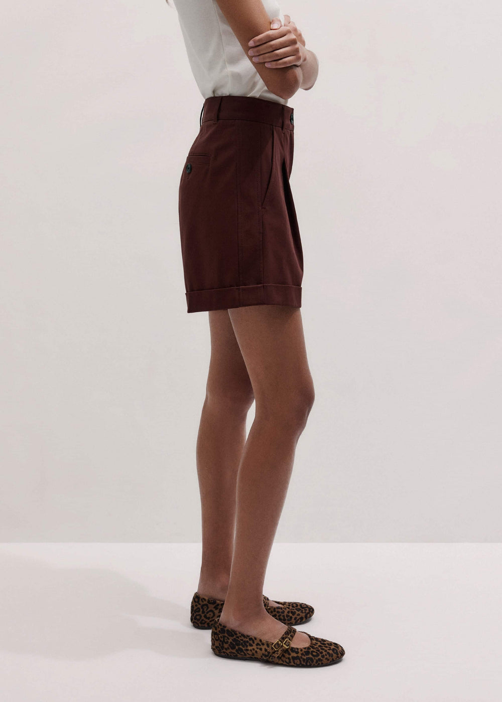 Cinnamon Brown Tailored Summer Short meandem