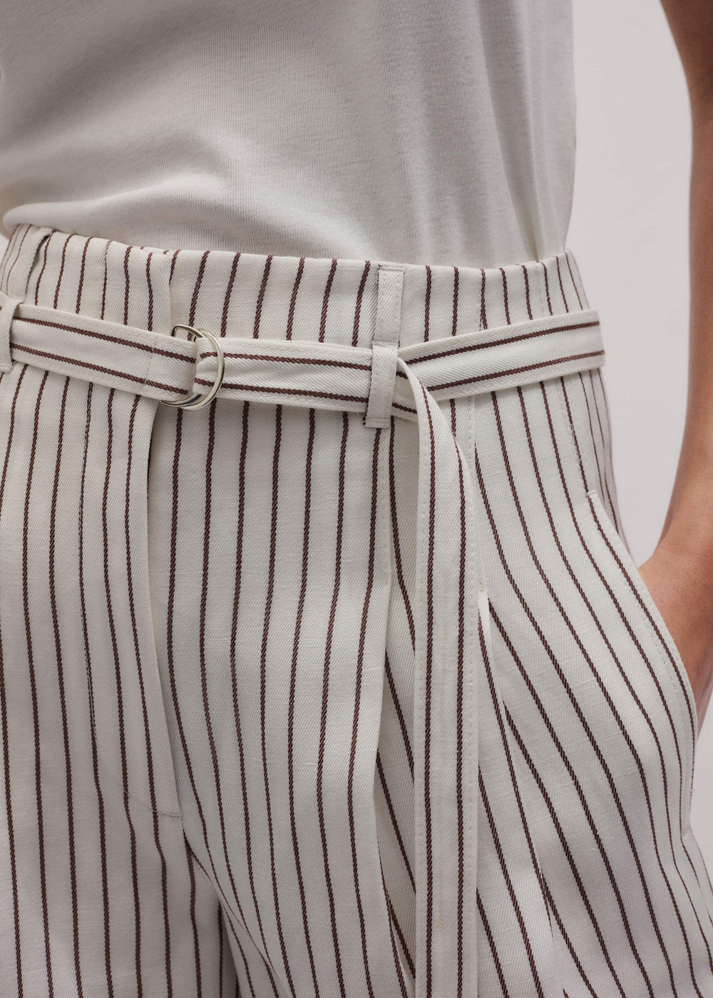 Ivory Tailored Pleat Short meandem