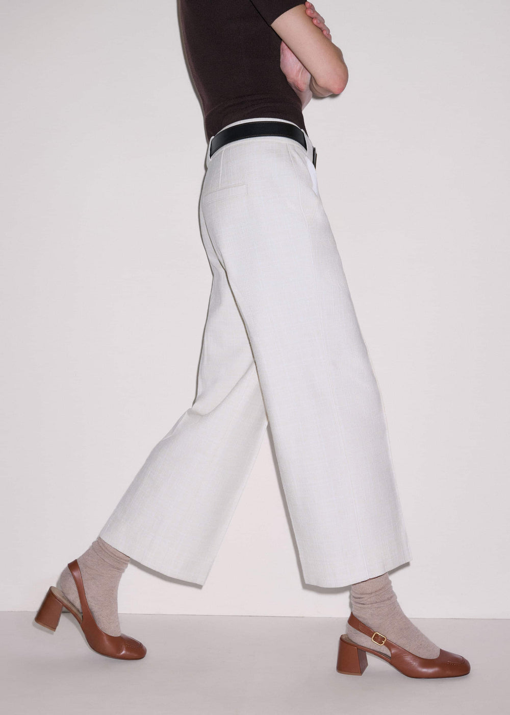 Ivory Textured Straight Crop Pant meandem