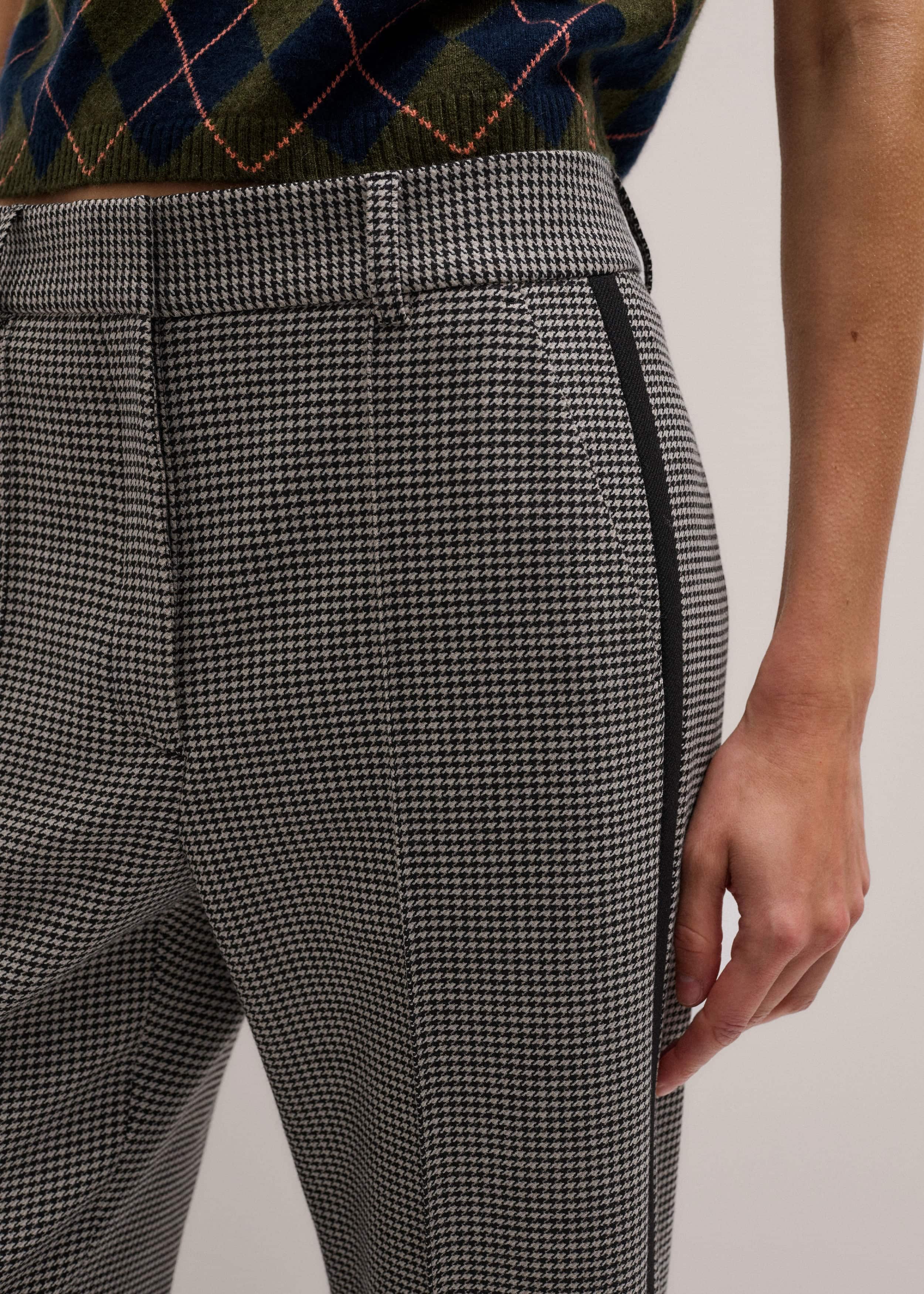 Ivory Houndstooth Straight Crop Trouser meandem