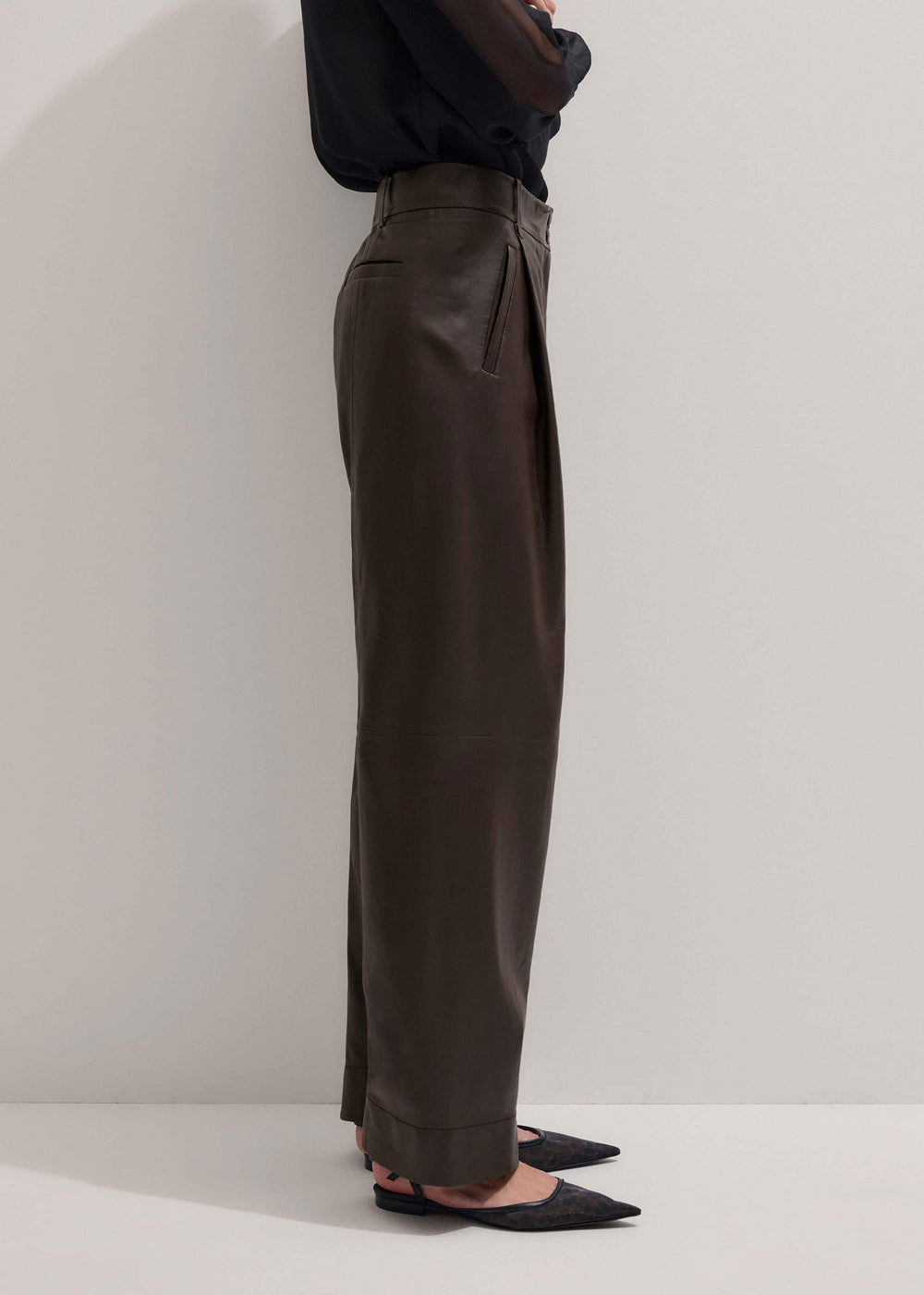 Brown Leather Clever Tapered Pant meandem