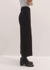 Black Straight Crop Pant meandem