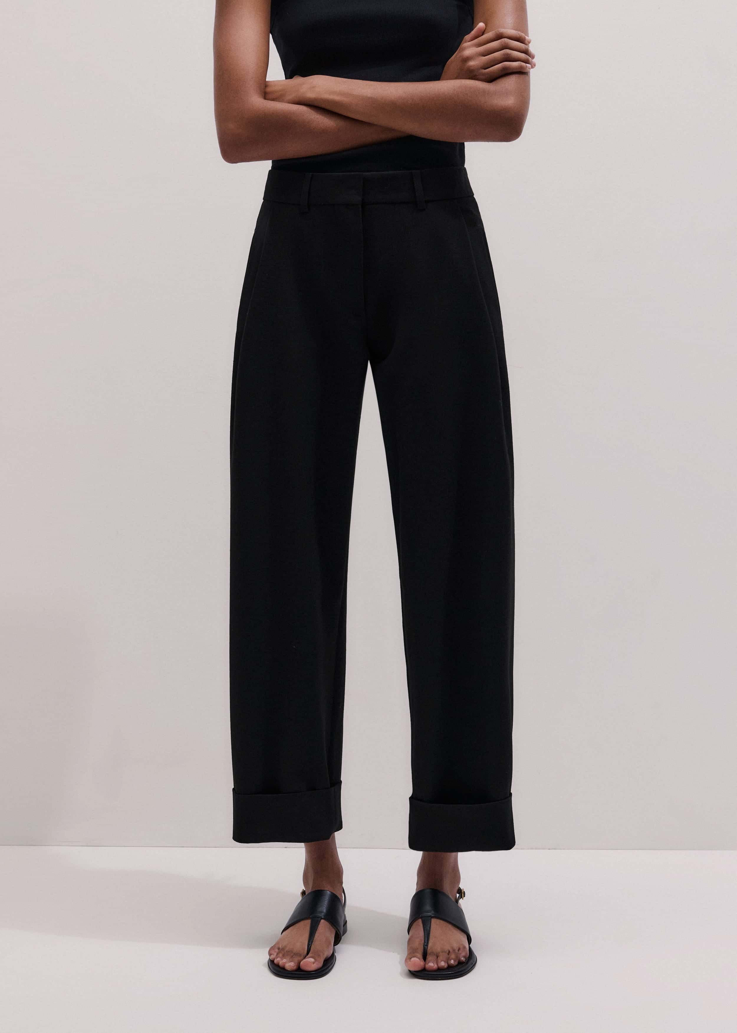 Black Clever Tapered Pant meandem