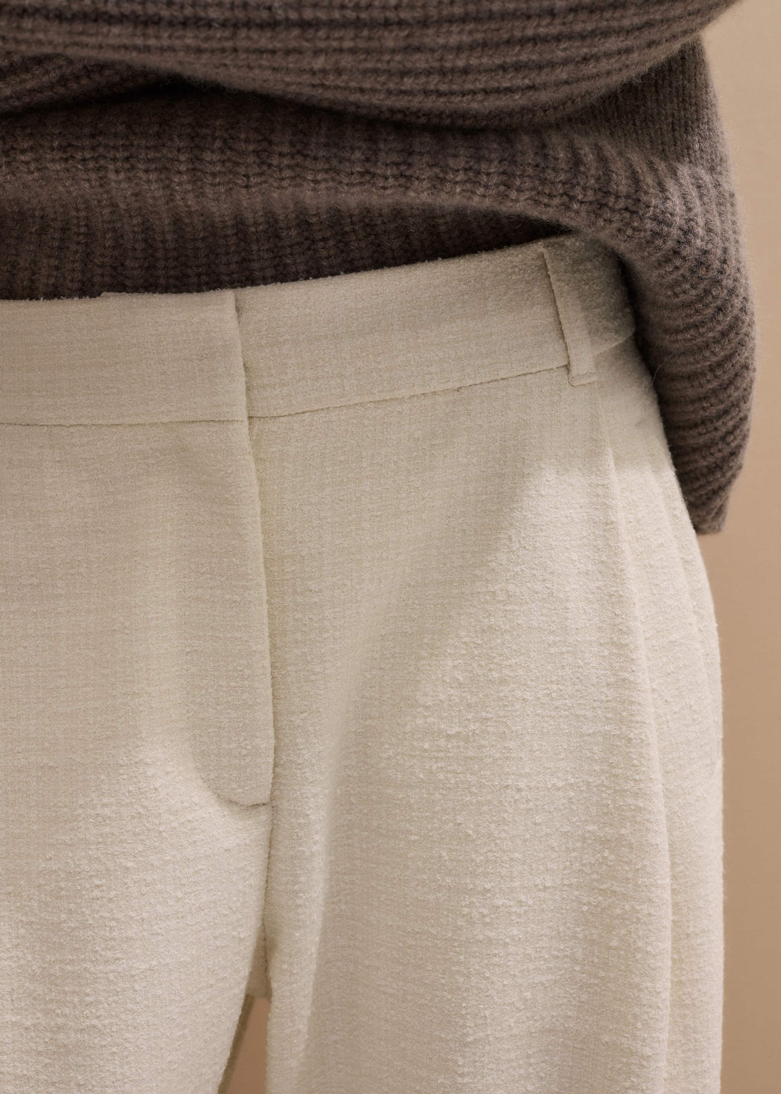 Ivory Clever Tapered Pant meandem