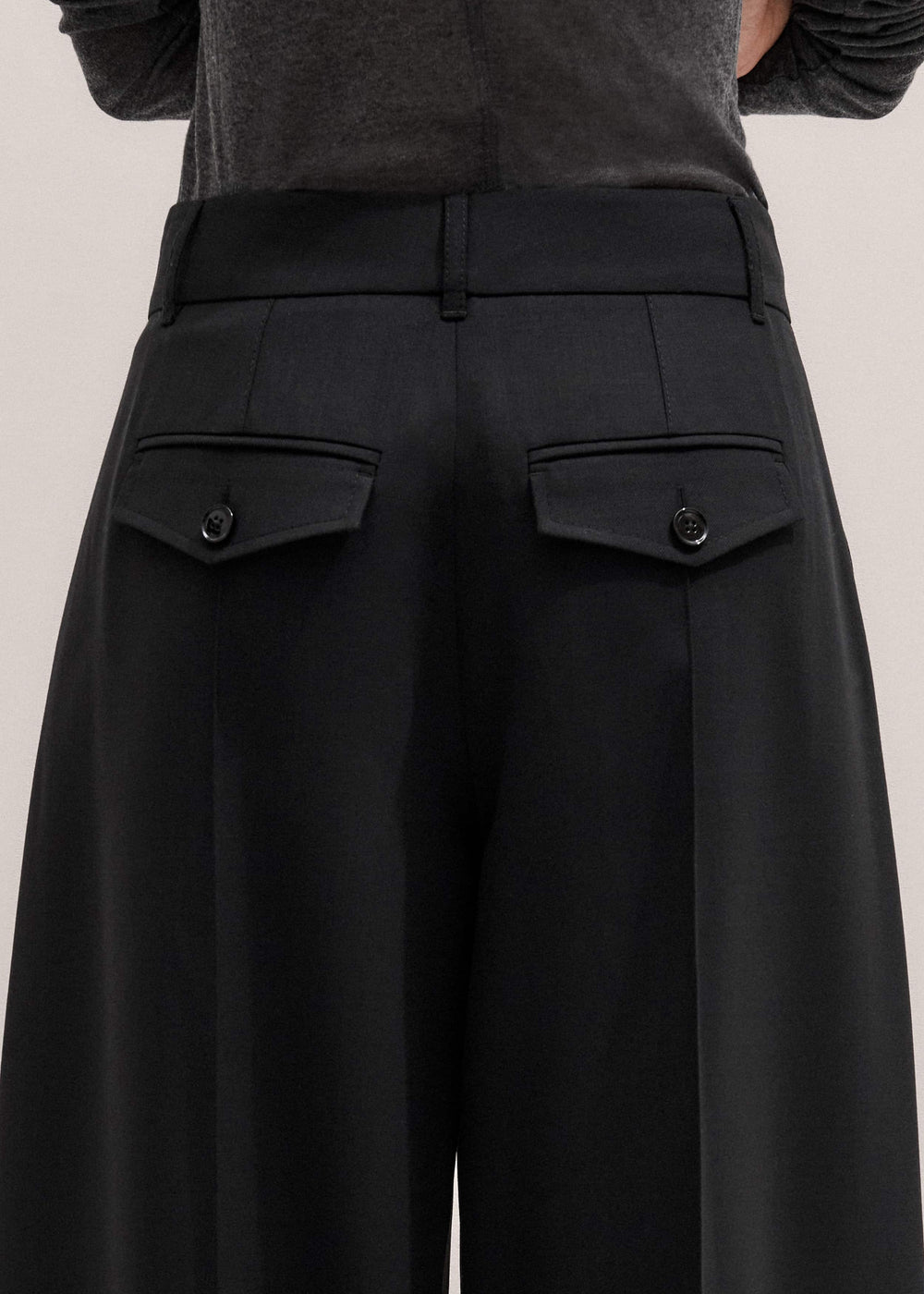 Black Pintuck Taper Pant meandem
