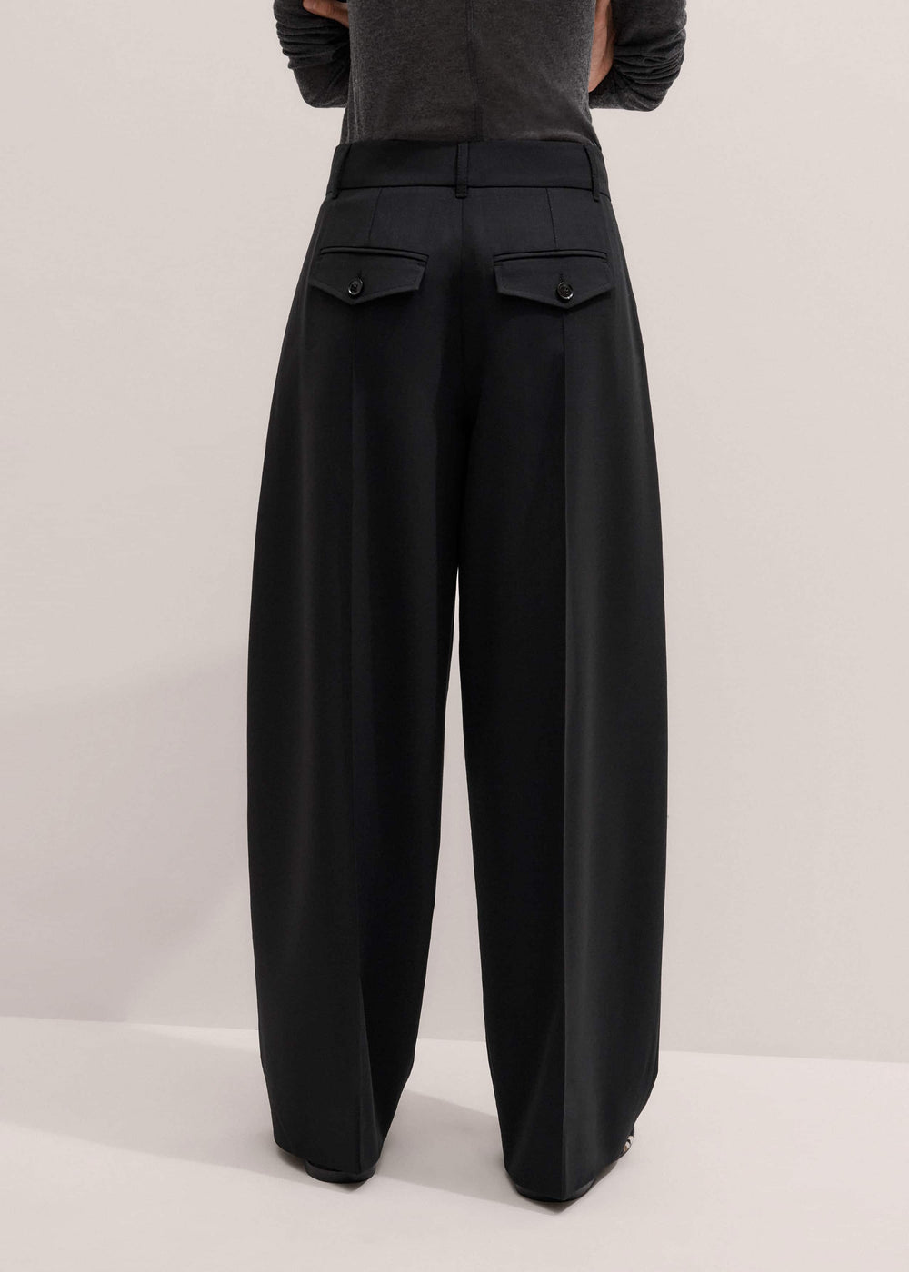 Black Pintuck Taper Pant meandem