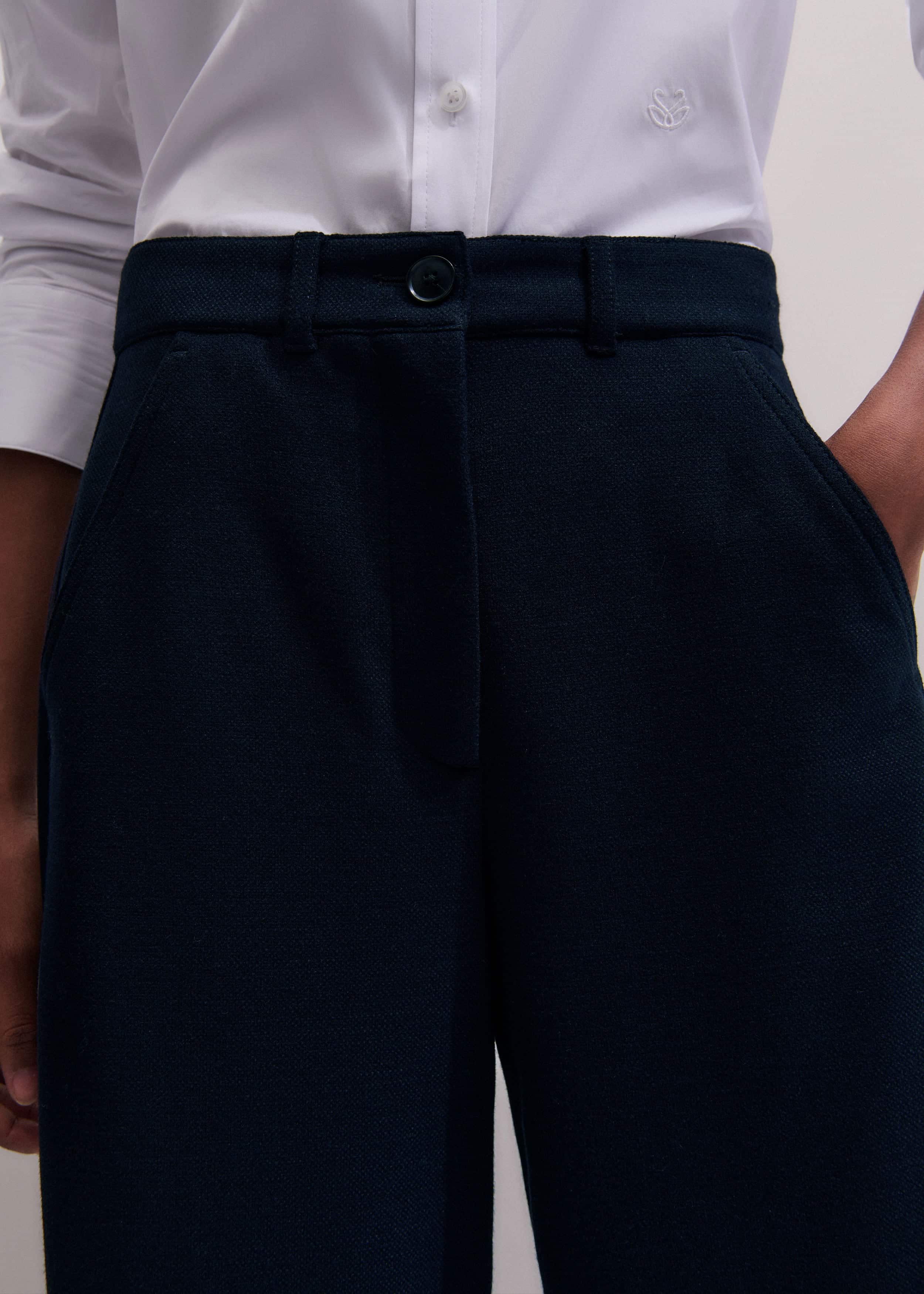 Navy Textured Extreme Tapered Pant meandem