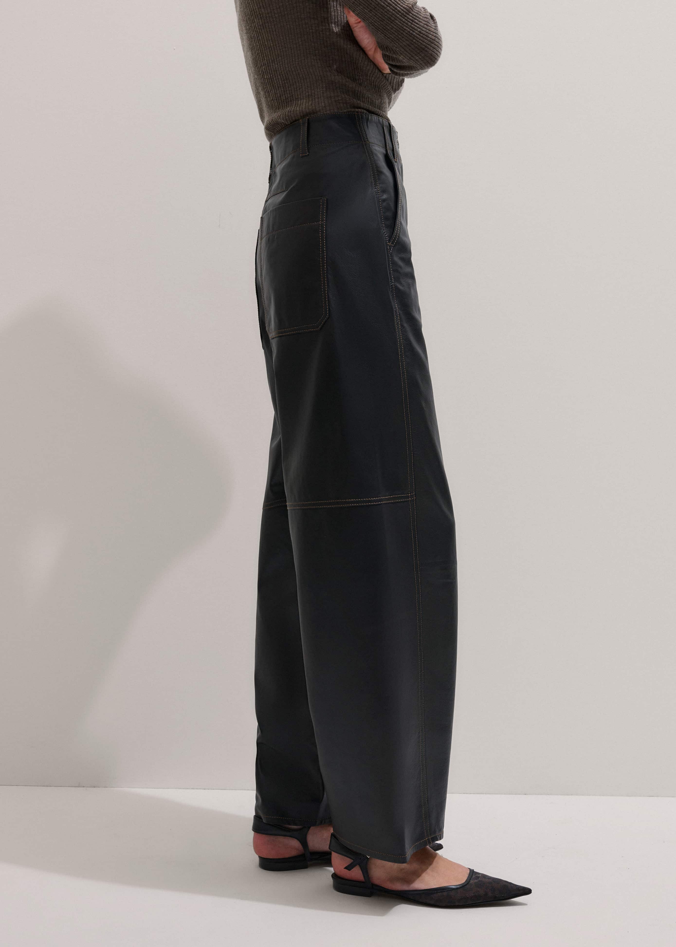 Black Leather Extreme Tapered Pant meandem