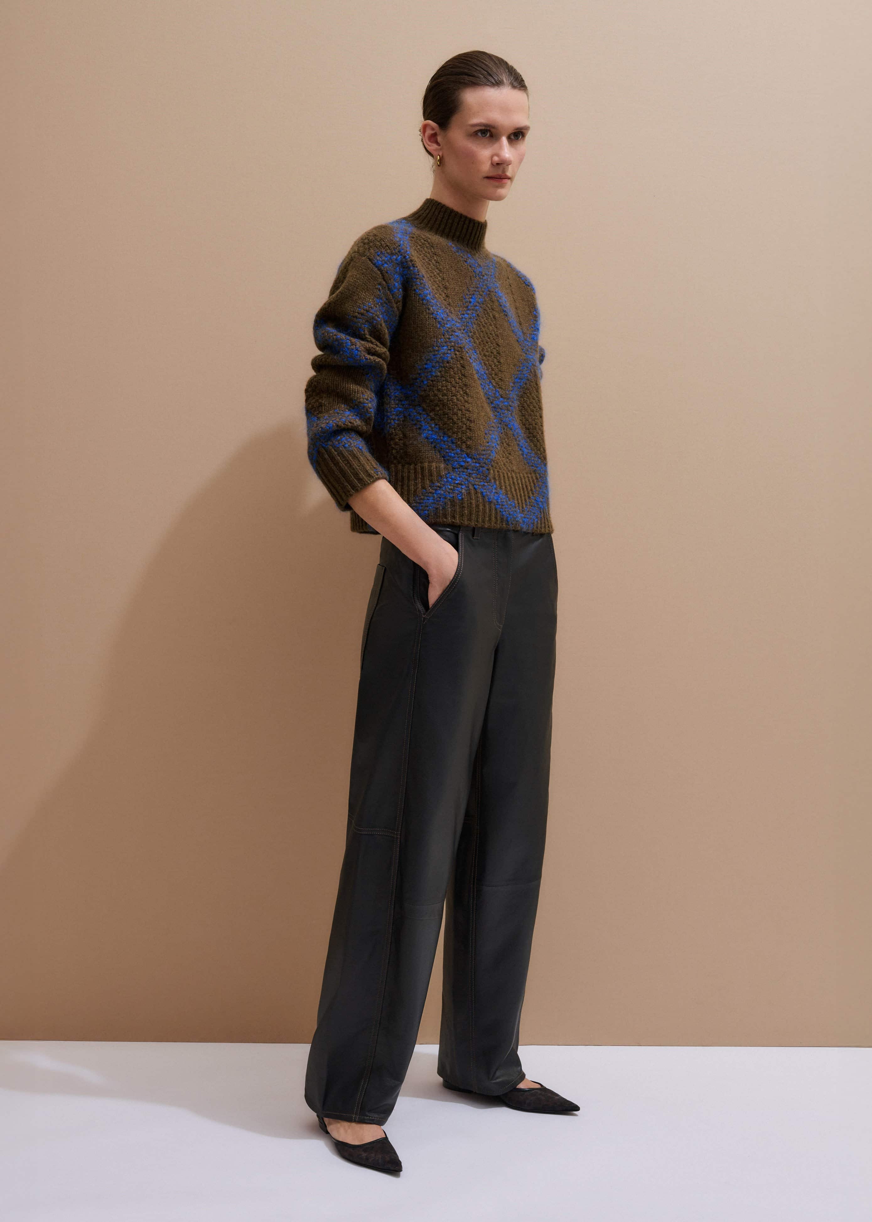 Black Leather Extreme Tapered Pant meandem