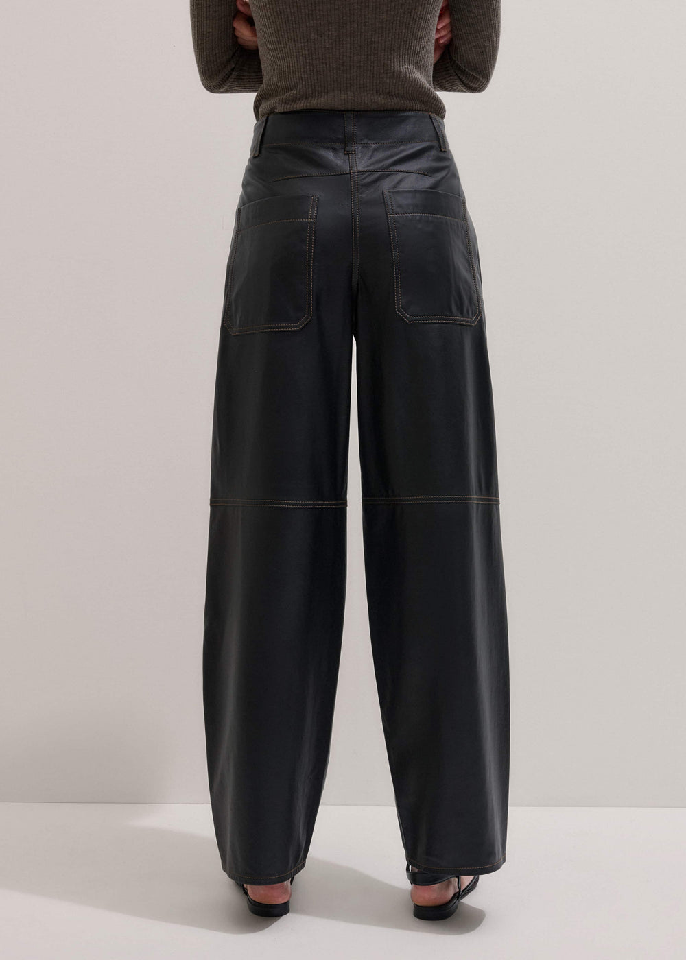 Black Leather Extreme Tapered Pant meandem