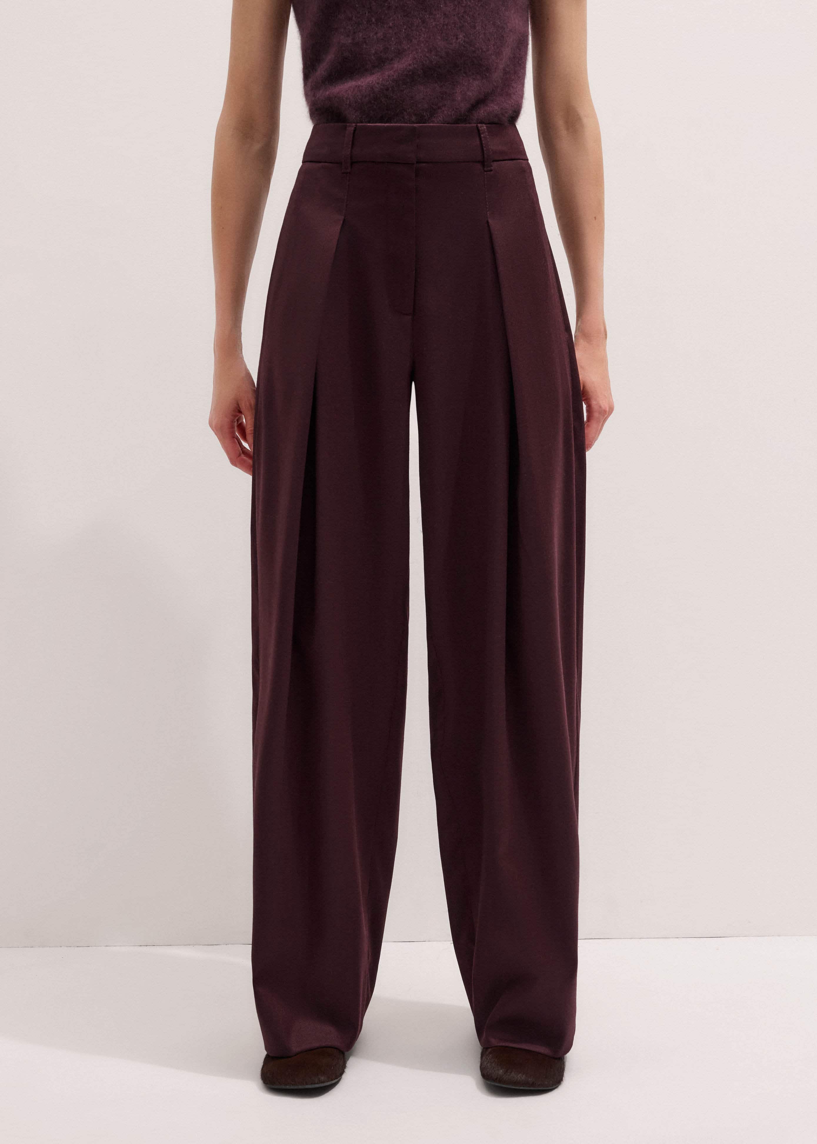 Red Tapered Pant meandem