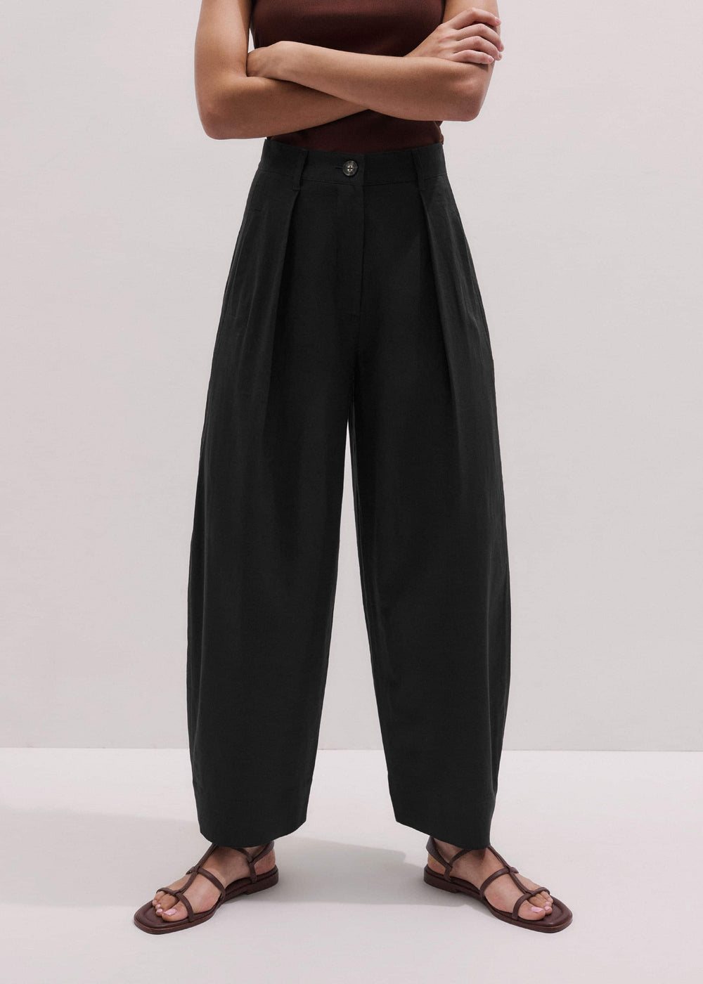 Black Extreme Taper Pant meandem
