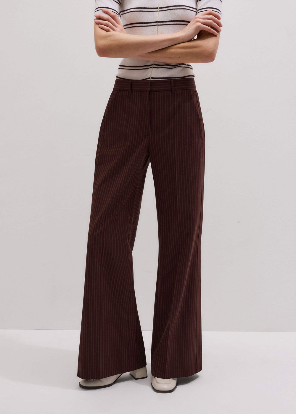 Cinnamon Pinstripe Leg Elongator Pant meandem