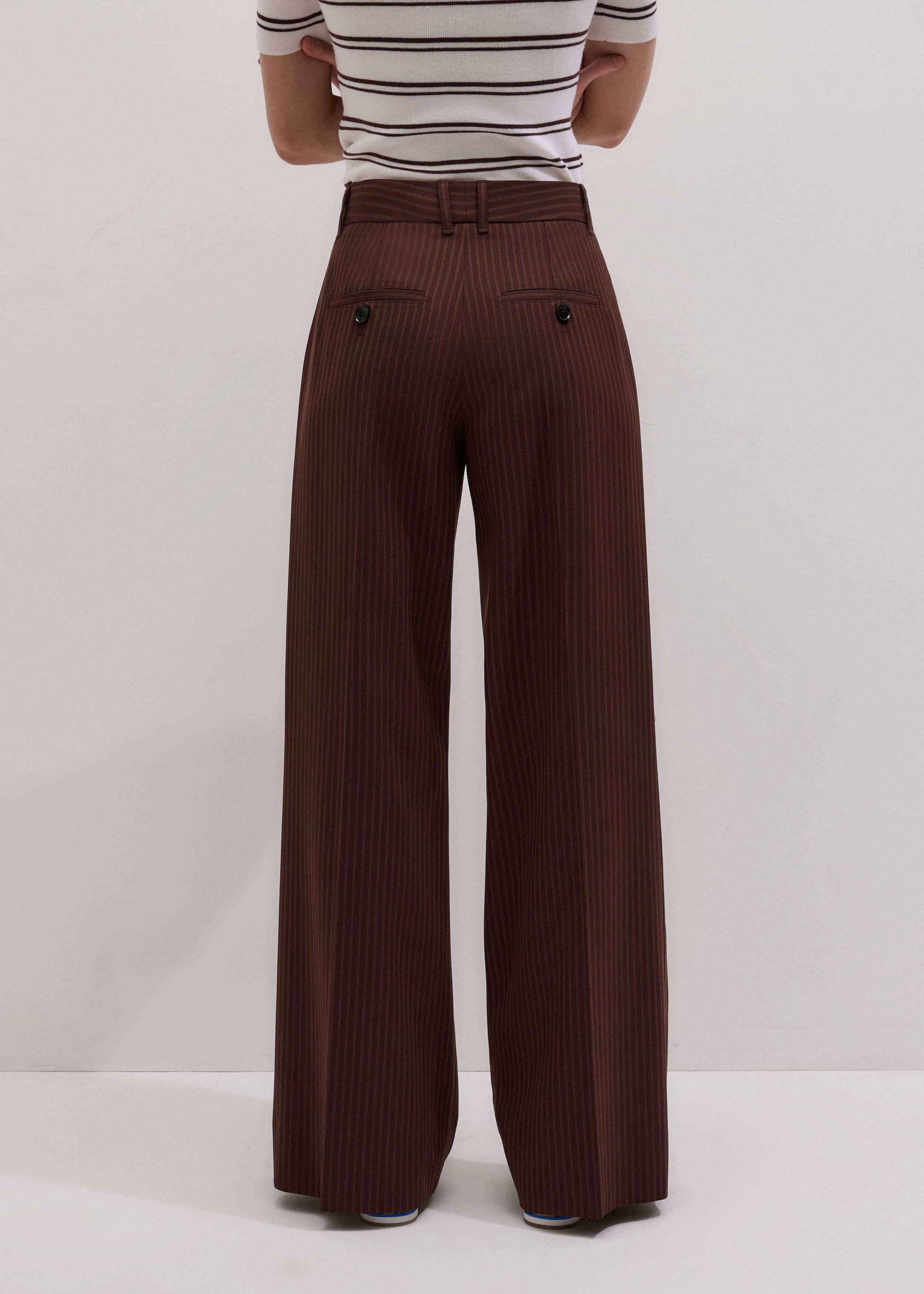 Cinnamon Pinstripe Leg Elongator Pant meandem