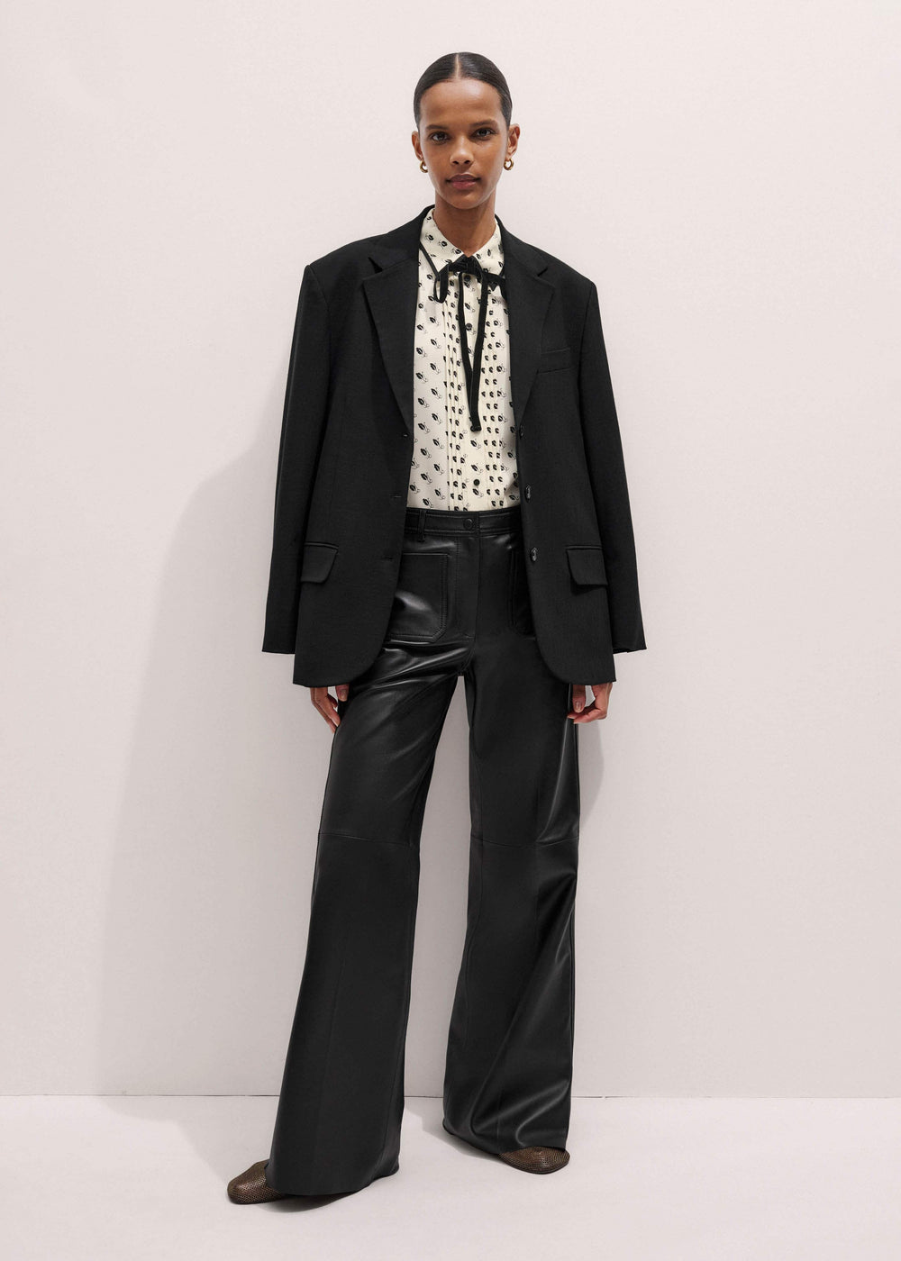 Black Boot Cut Pant meandem
