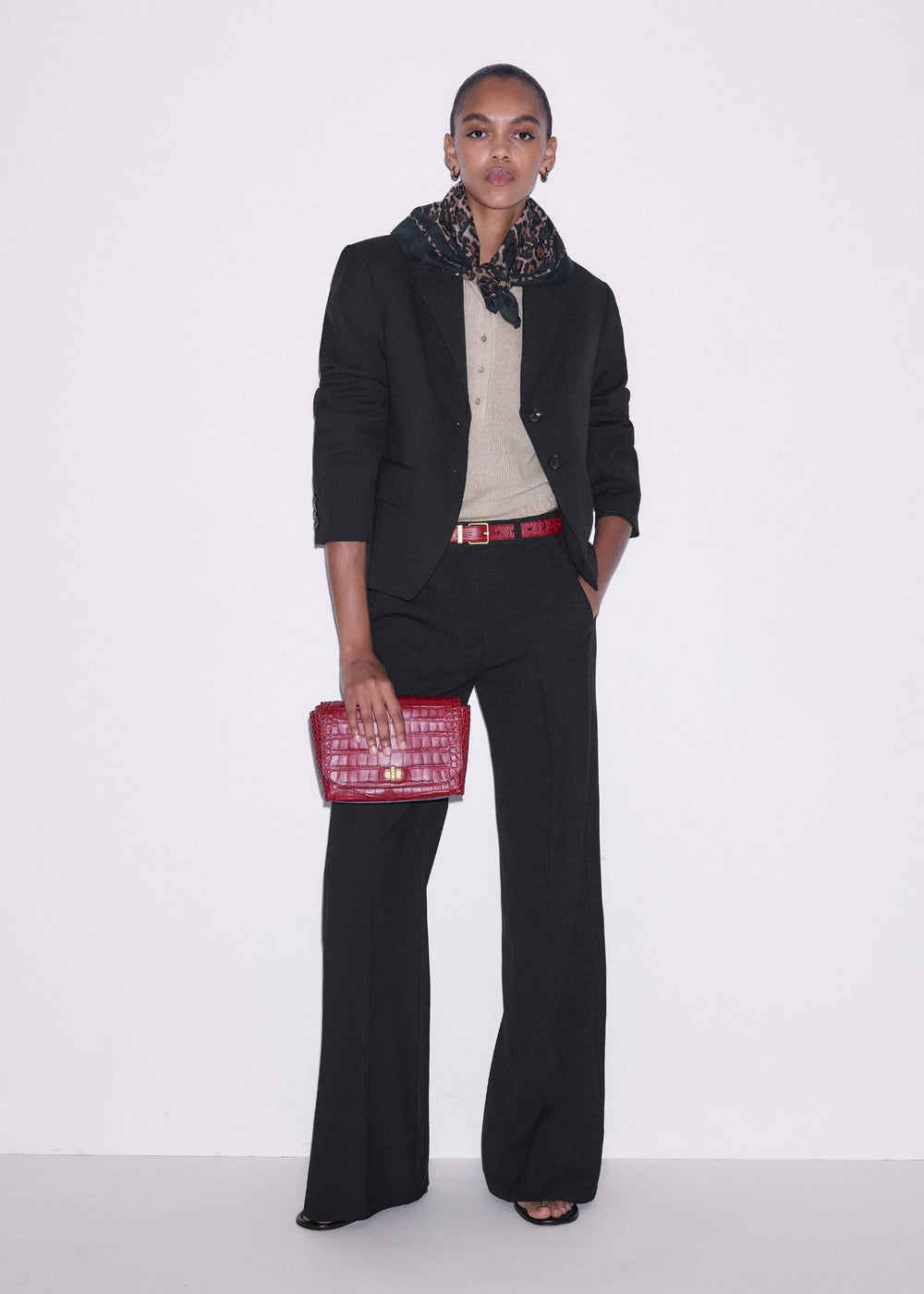 Black Tailored Leg Elongator Pant meandem