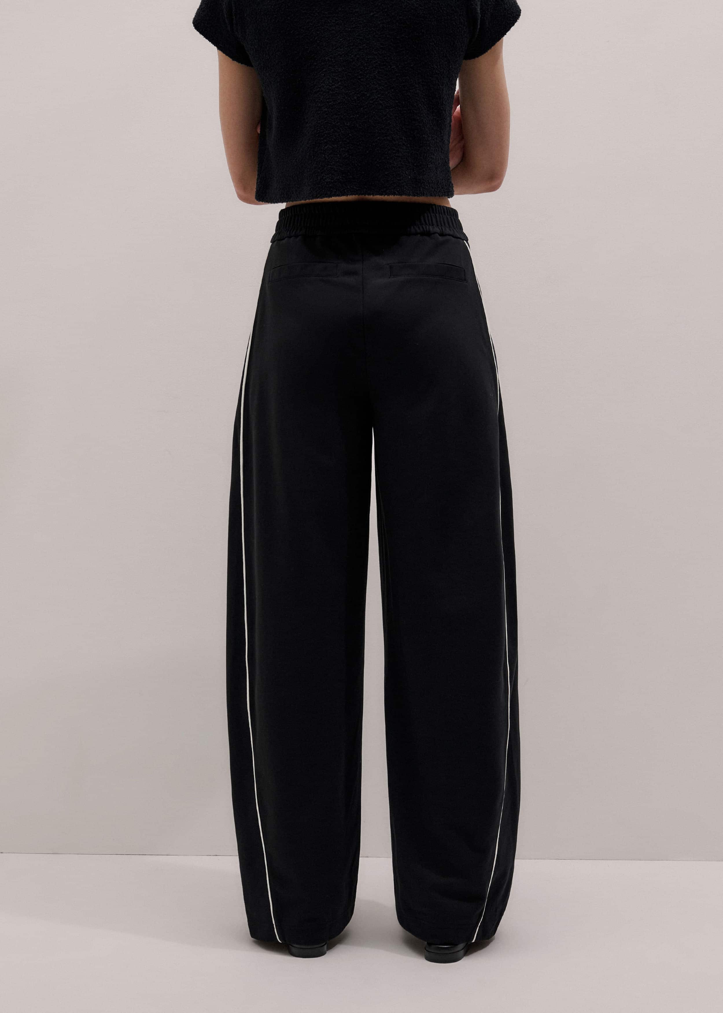 Black Wide Barrel Track Pant meandem
