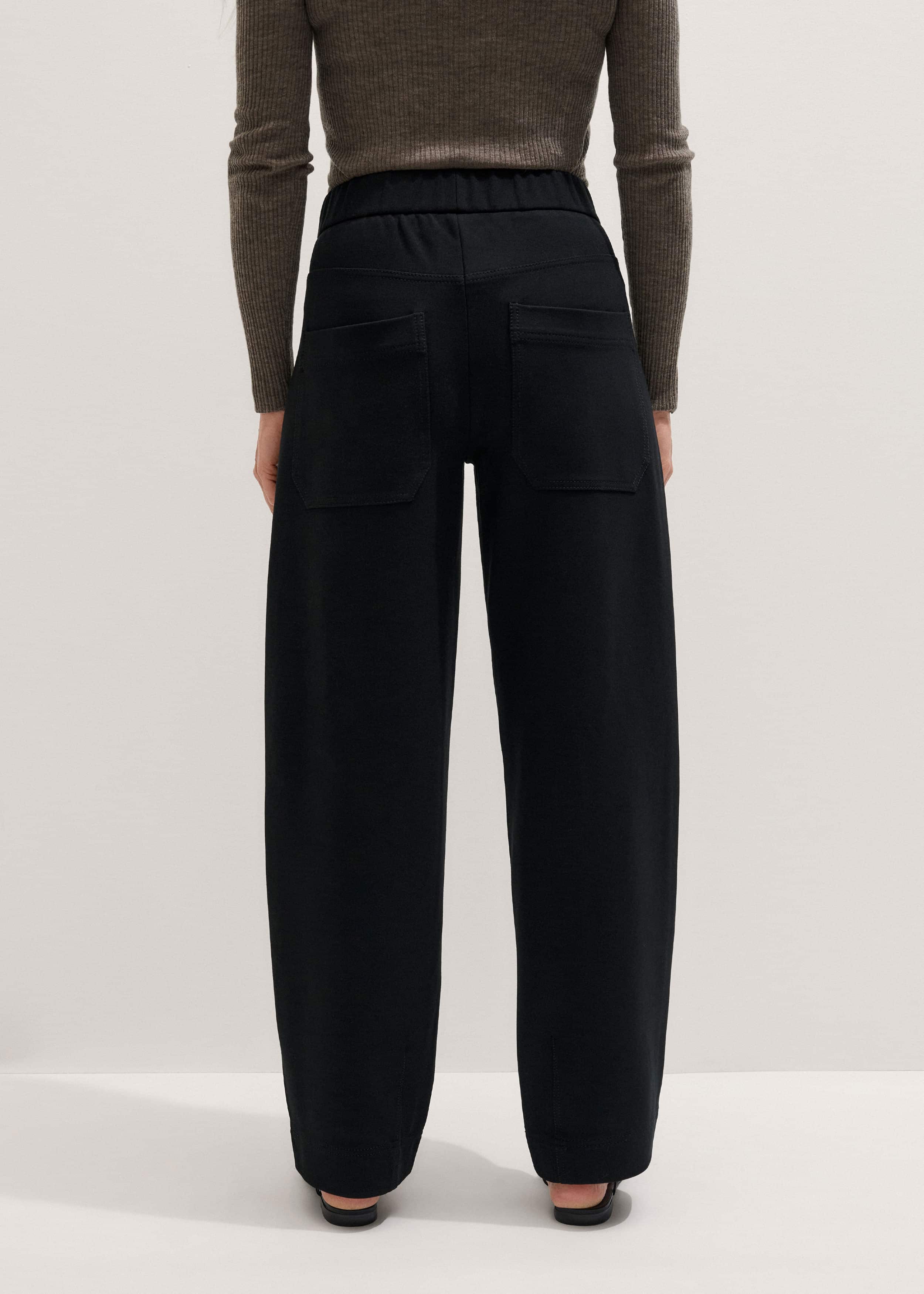 Black Luxe Travel Tailoring Barrel-Leg Pant meandem