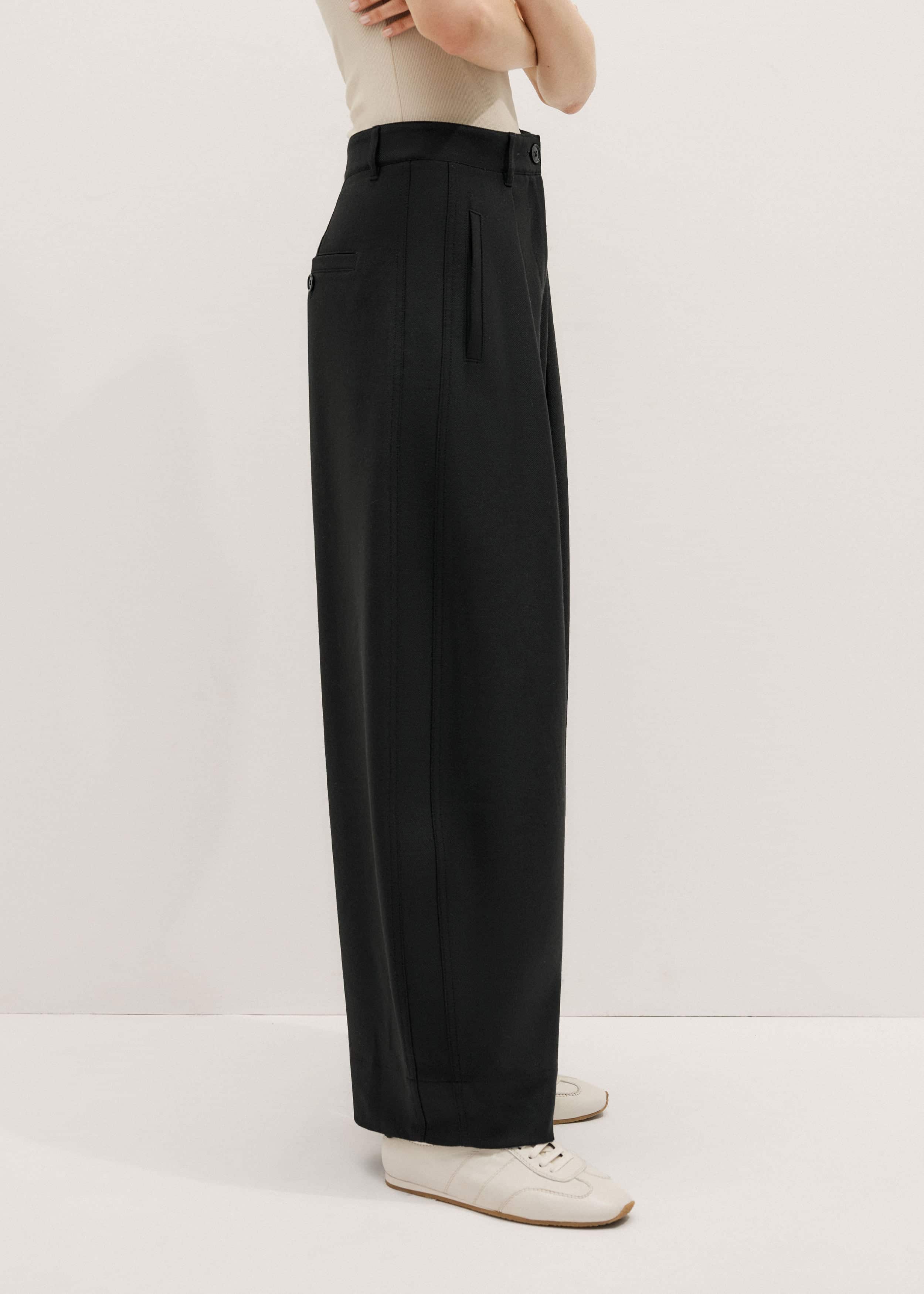 Black Barrel Leg Pant meandem