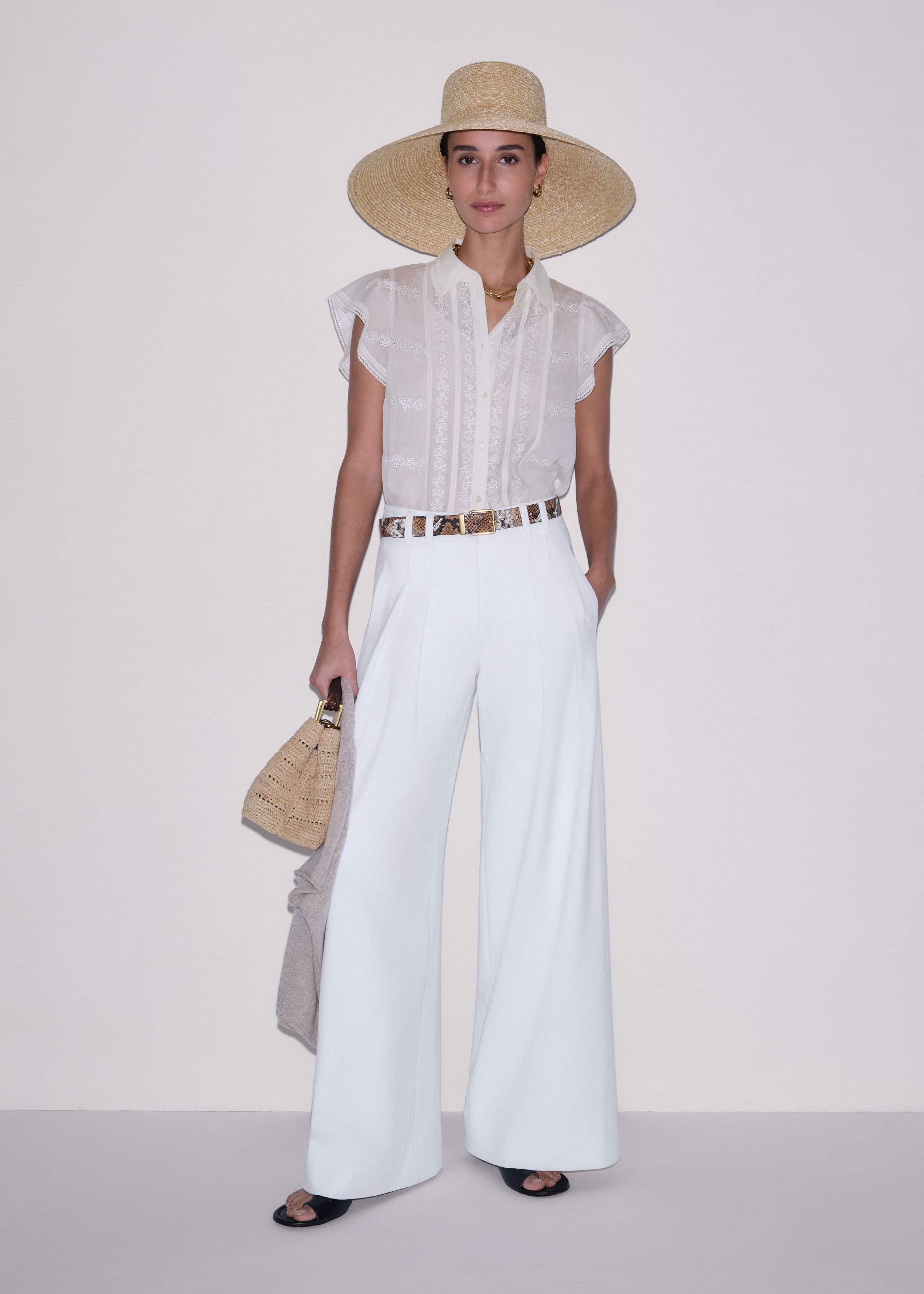 Cream Silk Cotton Embroidery Collar Swing Blouse meandem