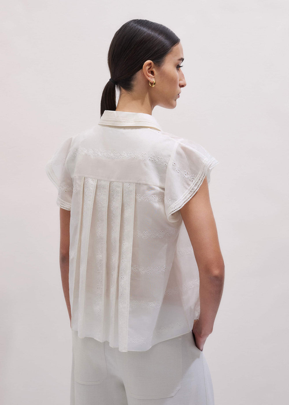 Cream Silk Cotton Embroidery Collar Swing Blouse meandem
