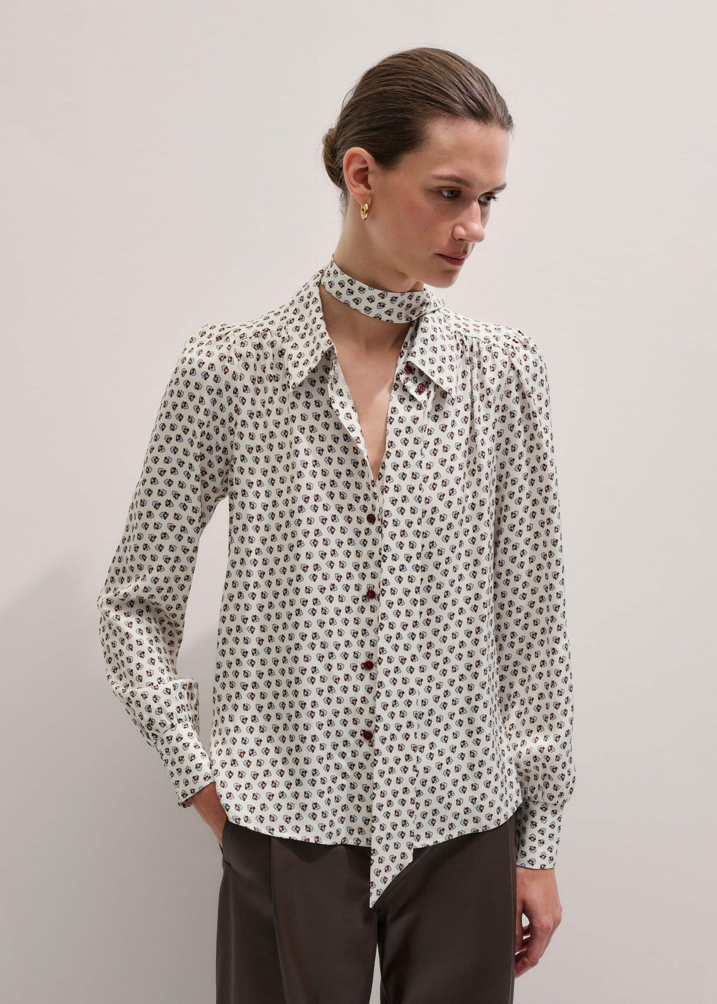 Cream Micro Paisley Print Blouse + Tie meandem