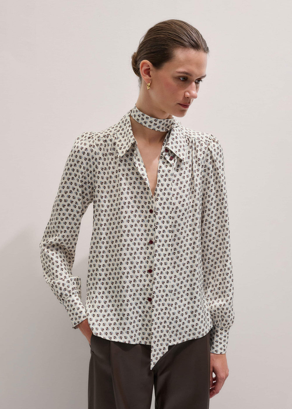 Cream Micro Paisley Print Blouse + Tie meandem