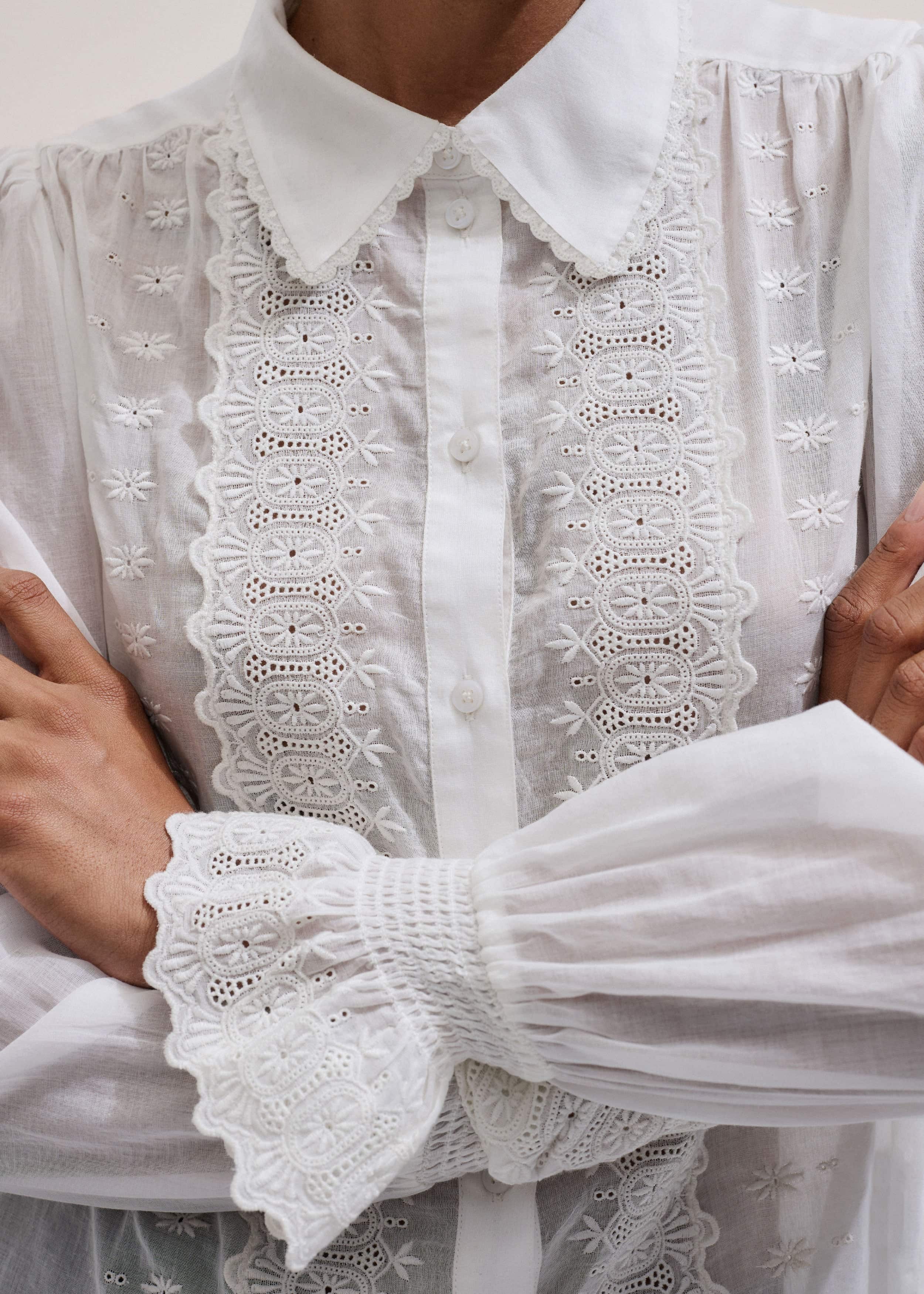White Intricate Embroidery Blouse meandem