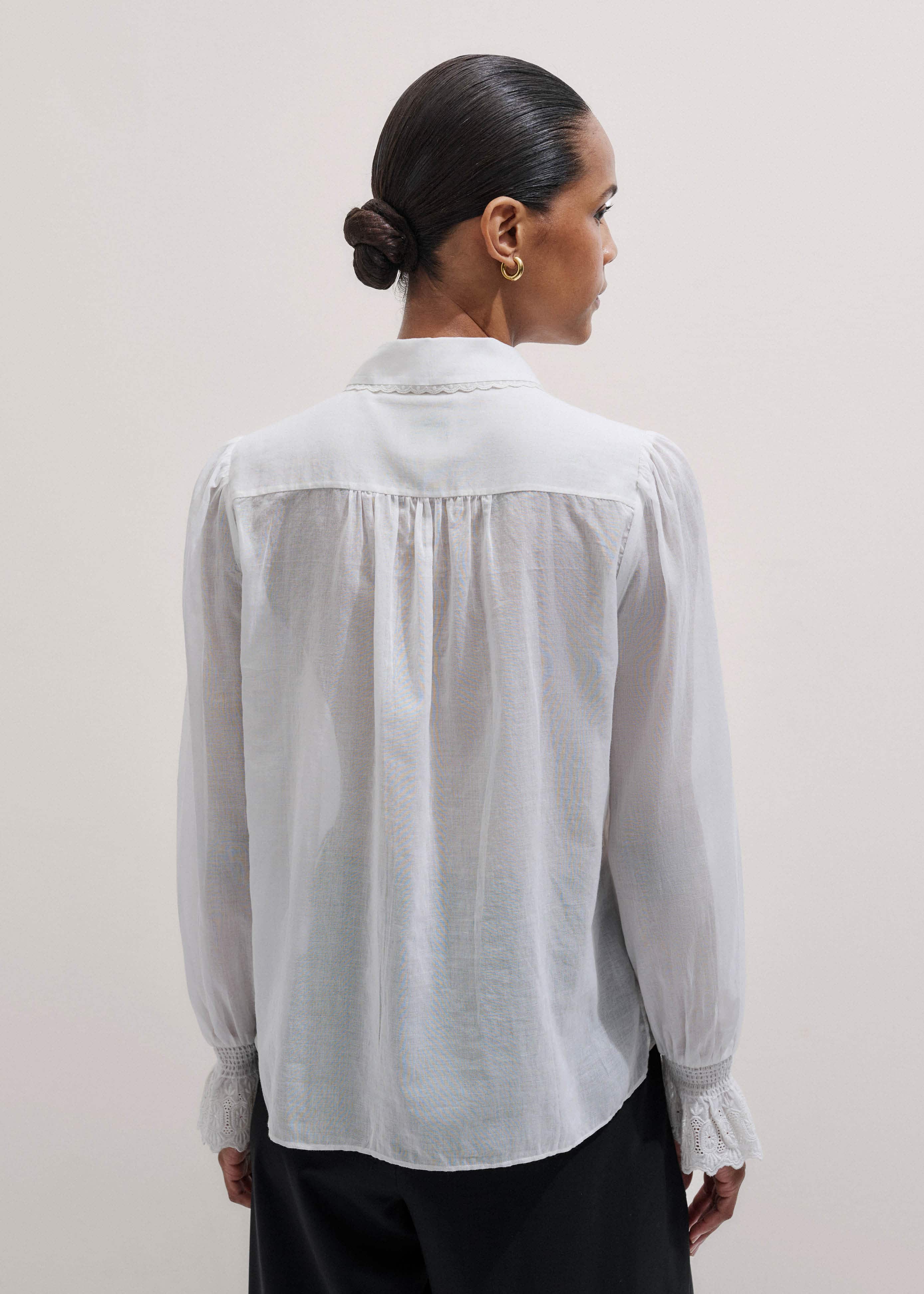 White Intricate Embroidery Blouse meandem