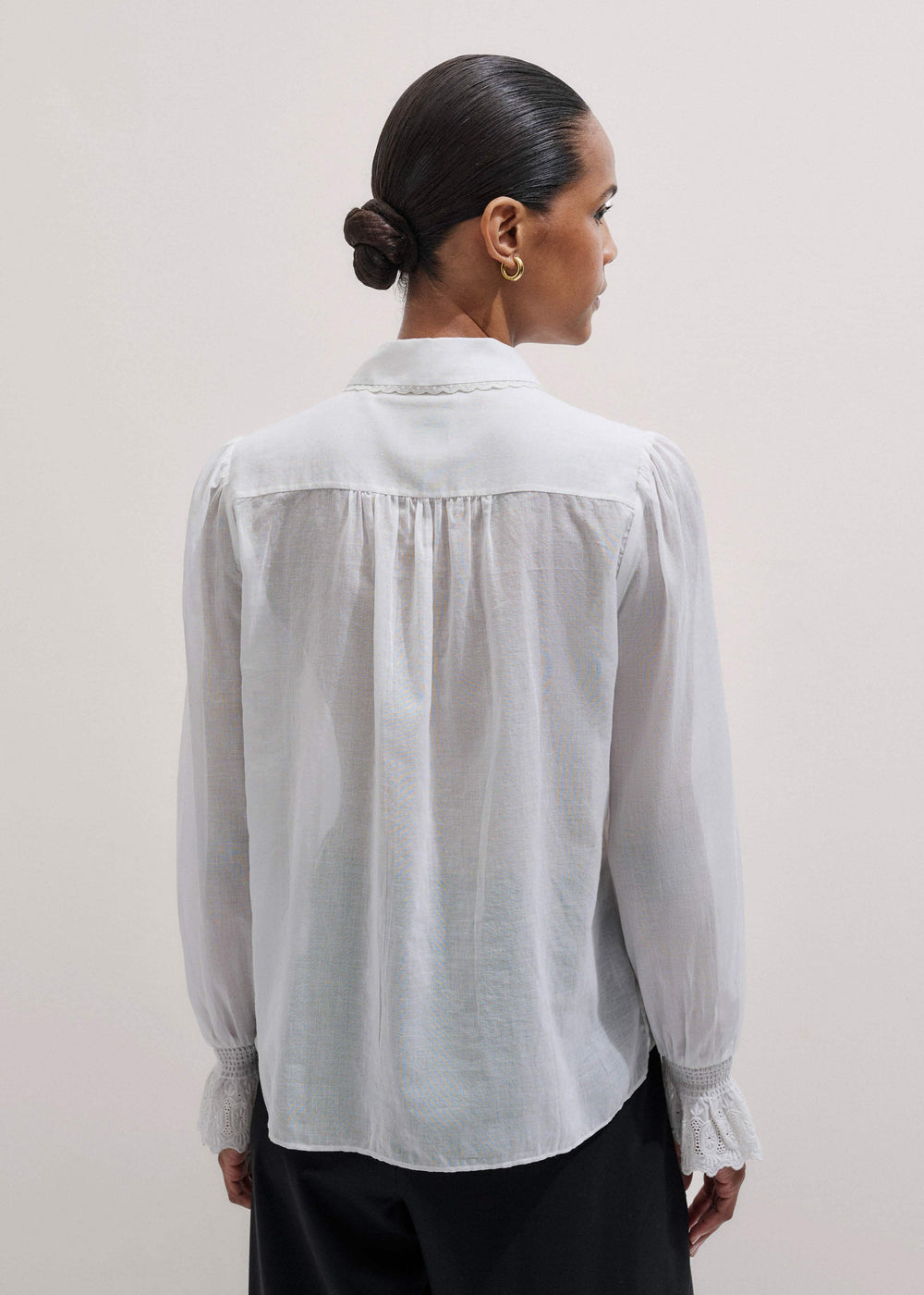 White Intricate Embroidery Blouse meandem