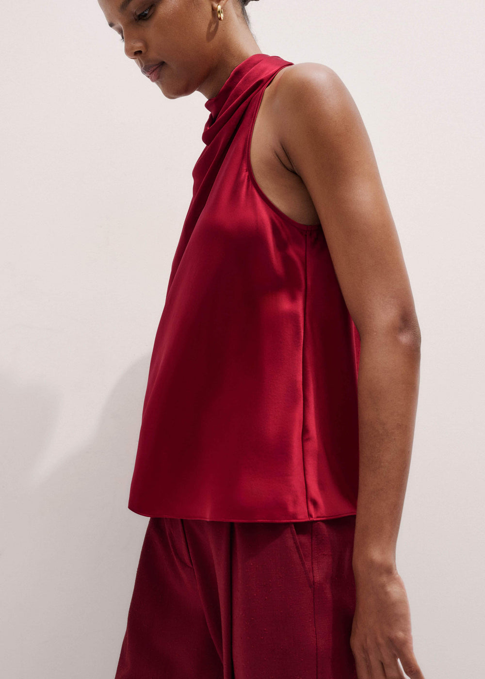 Red Silk Satin Halterneck Sleeveless Top meandem