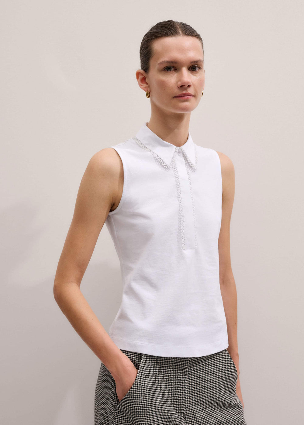 White Collared Layering Tank meandem