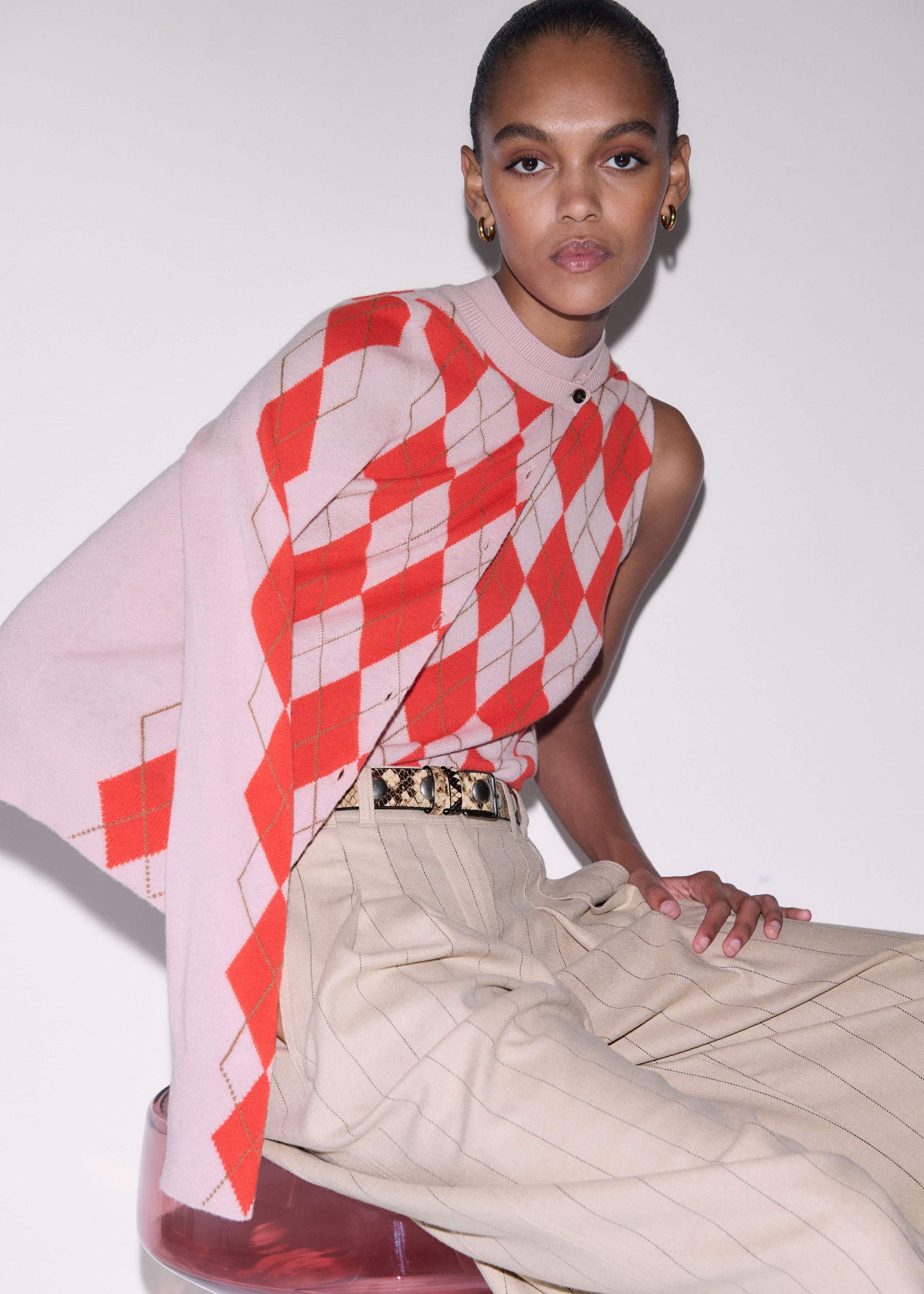 Pink Fine Argyle Slim Knit Vest meandem