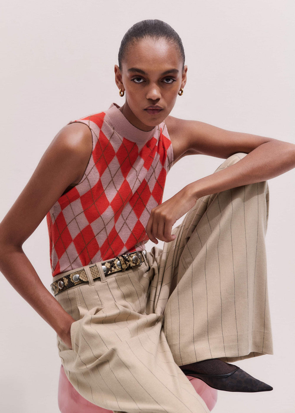 Pink Fine Argyle Slim Knit Vest meandem