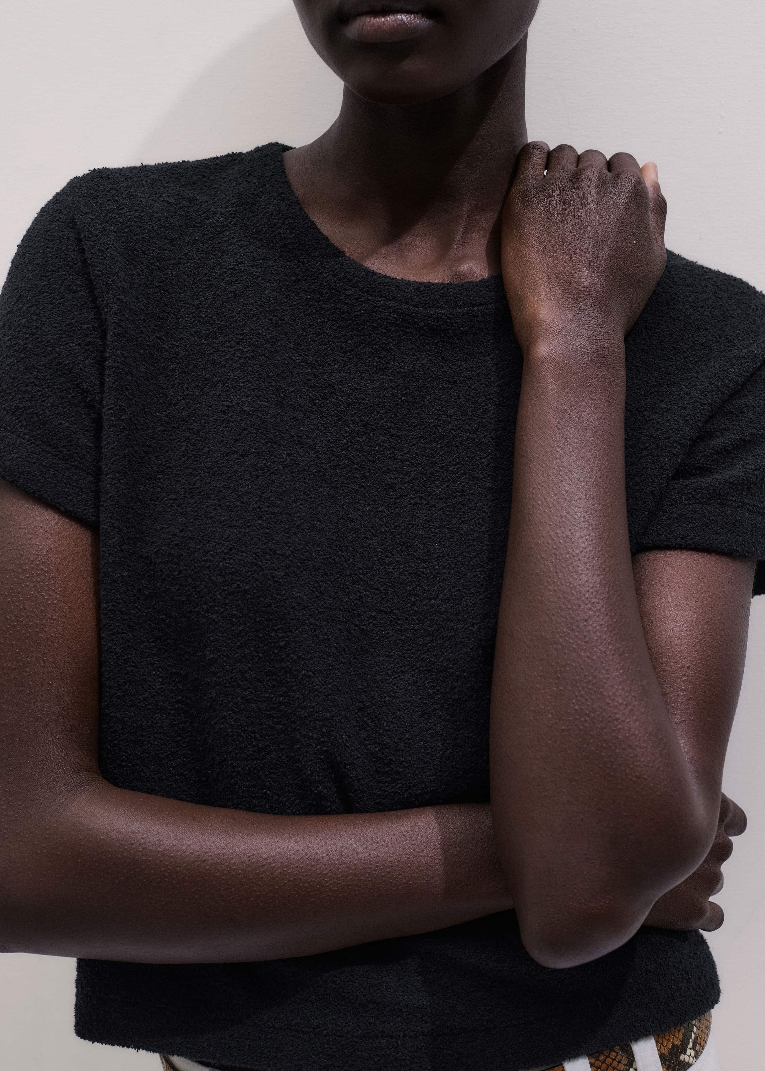 Black Textured Crew Neck Baby Tee meandem