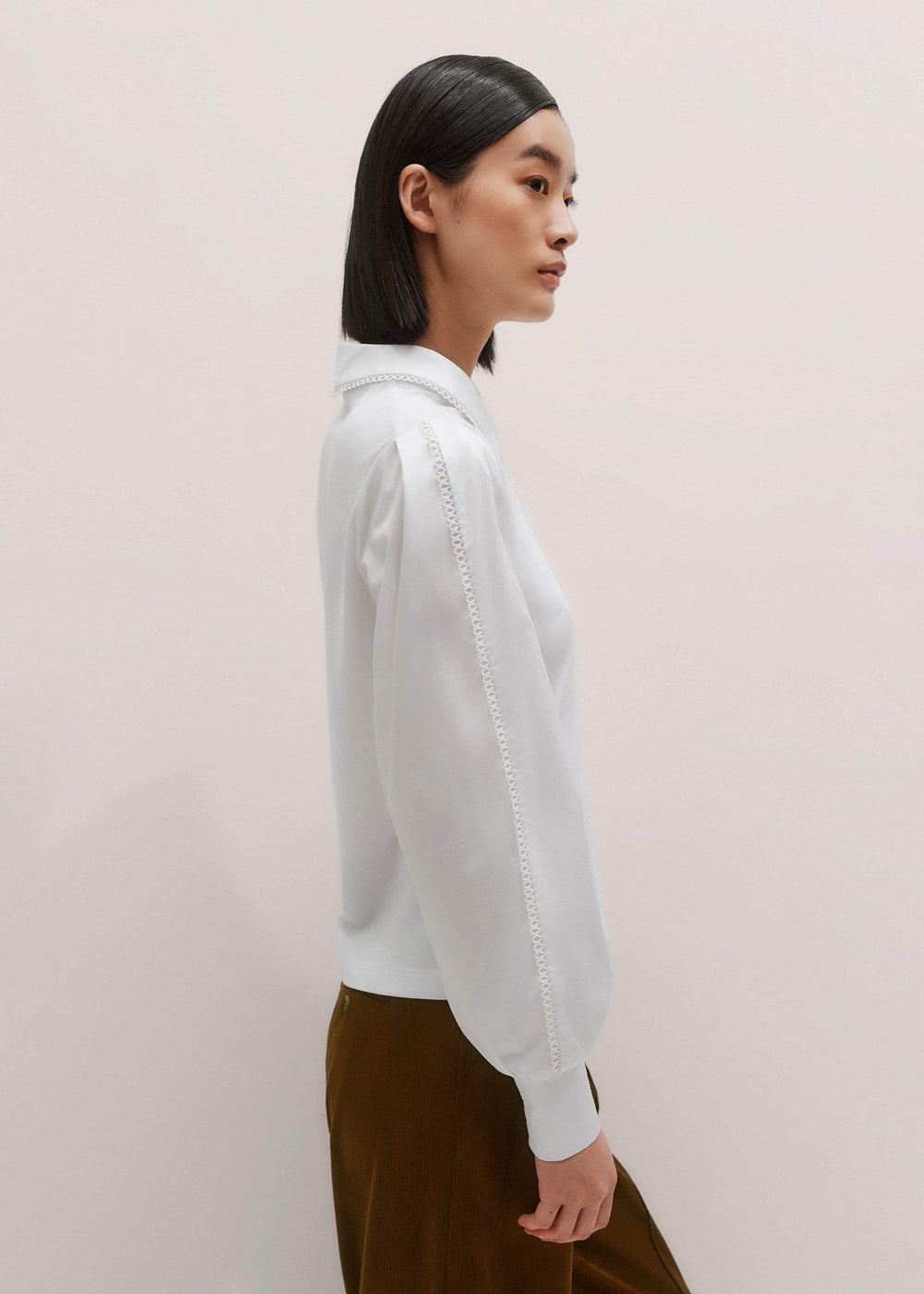 White Collared Layering Top meandem