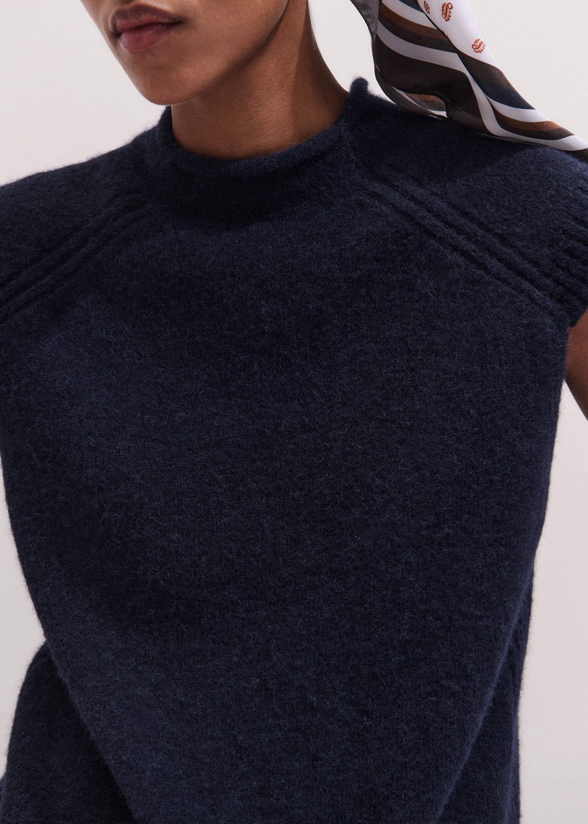 Navy Roll Trim Straight Layering Sweater Vest meandem