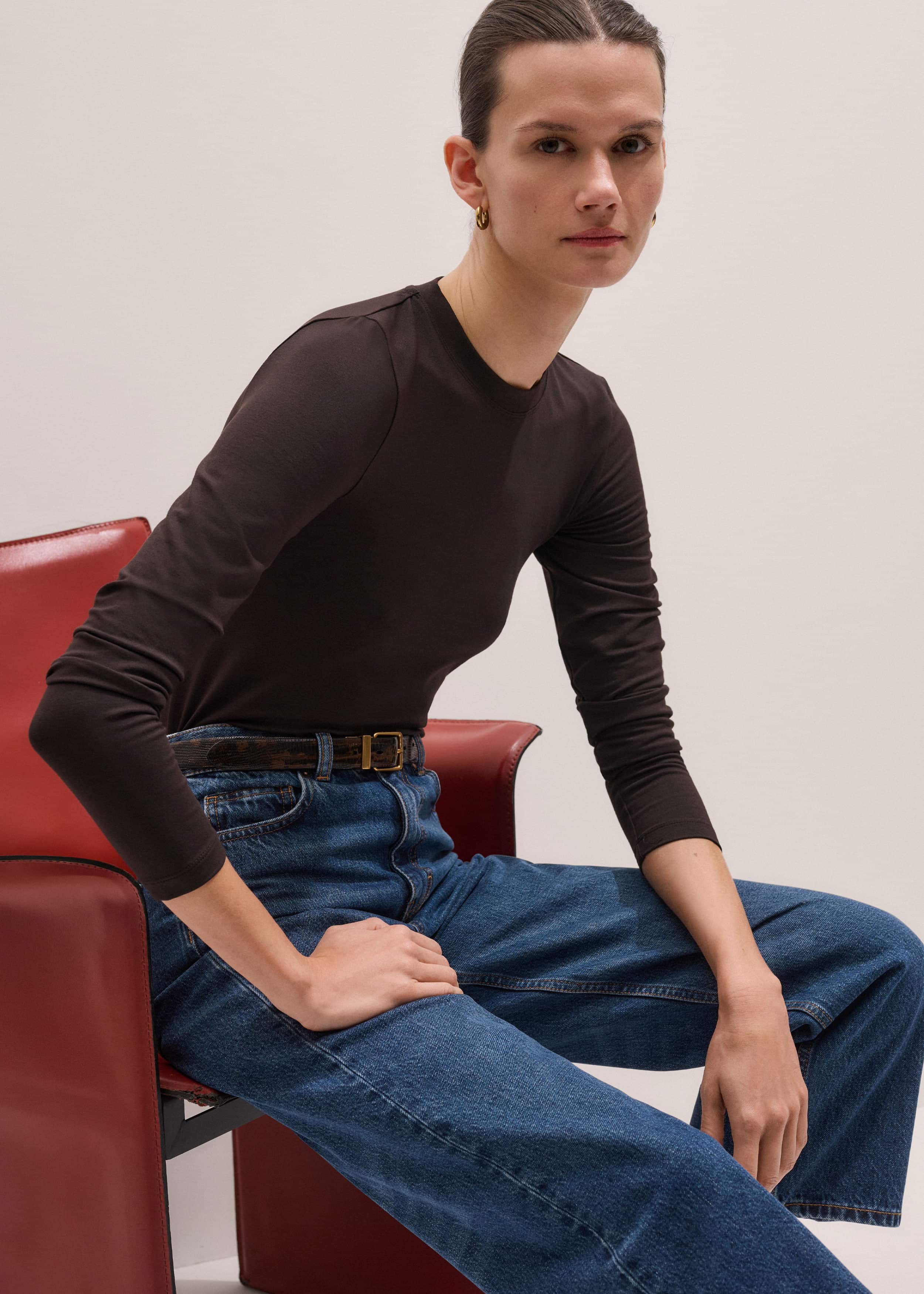Brown Slim Crew Neck Top meandem