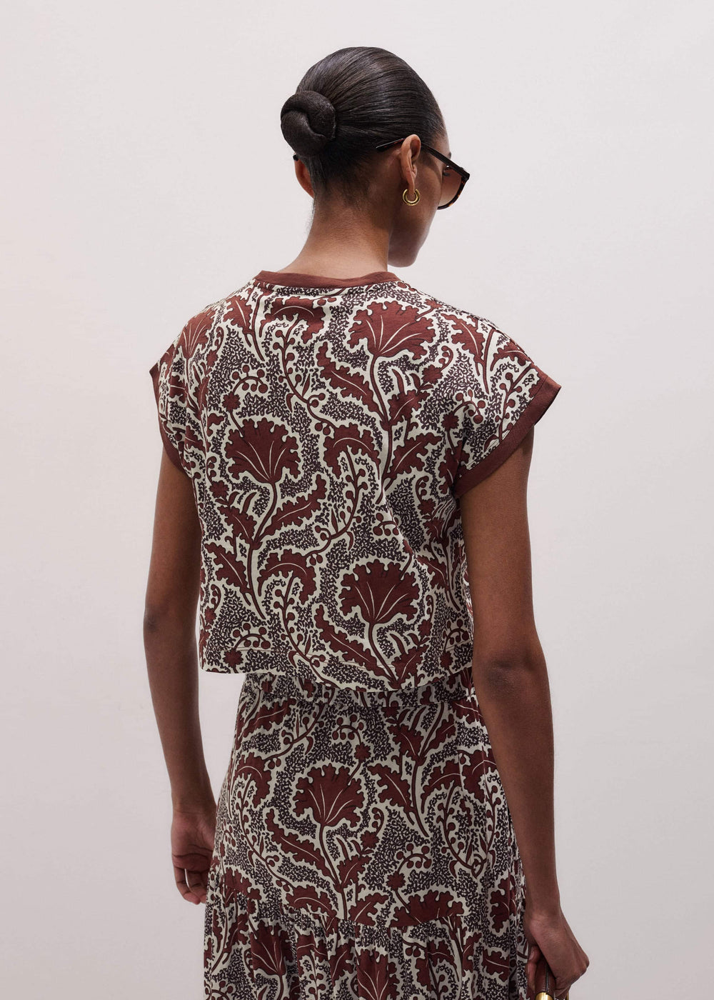 Cinnamon Rising Wildflowers Relaxed Crop Tee meandem