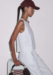 White Shell Crop Top meandem
