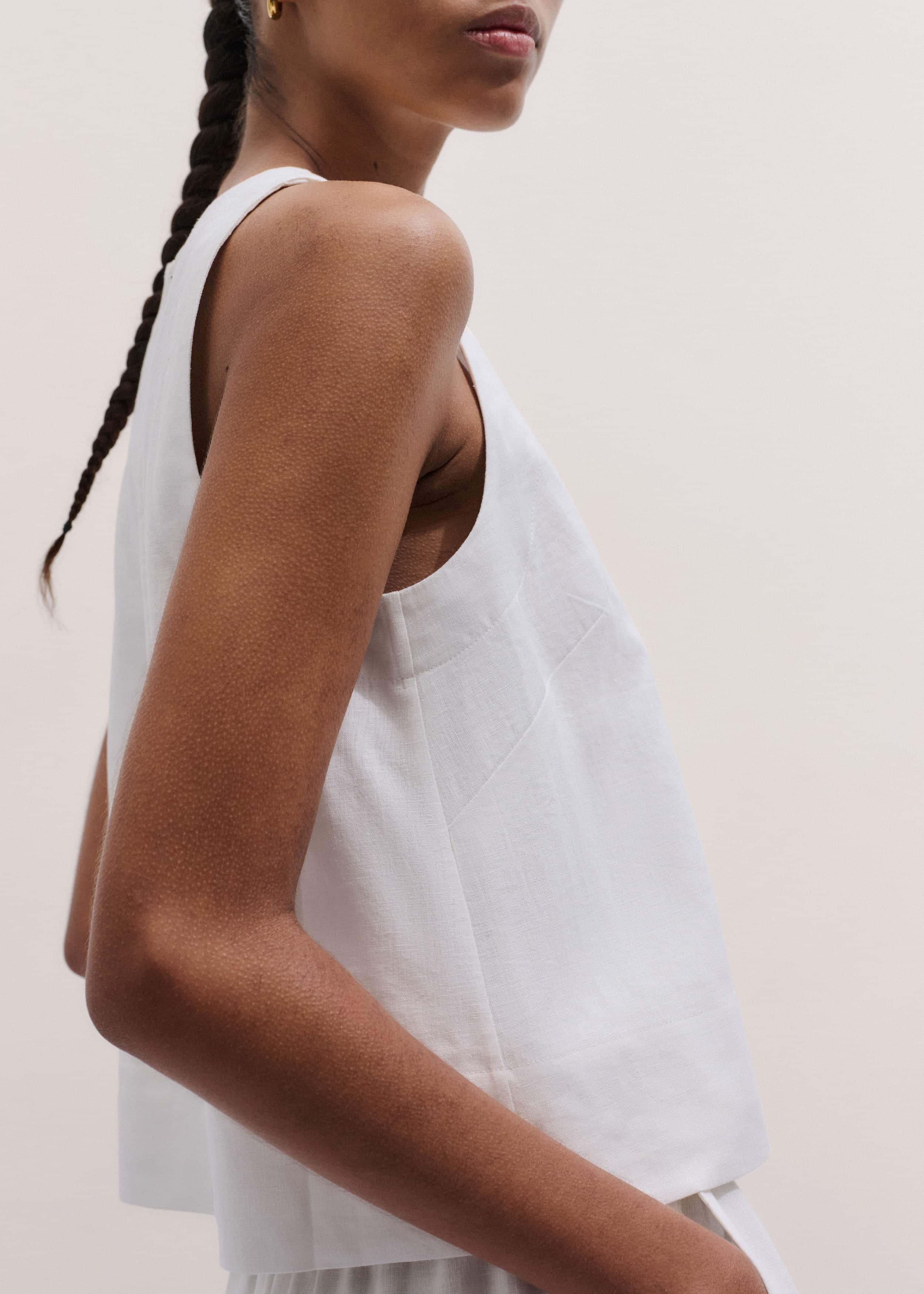 White Shell Crop Top meandem