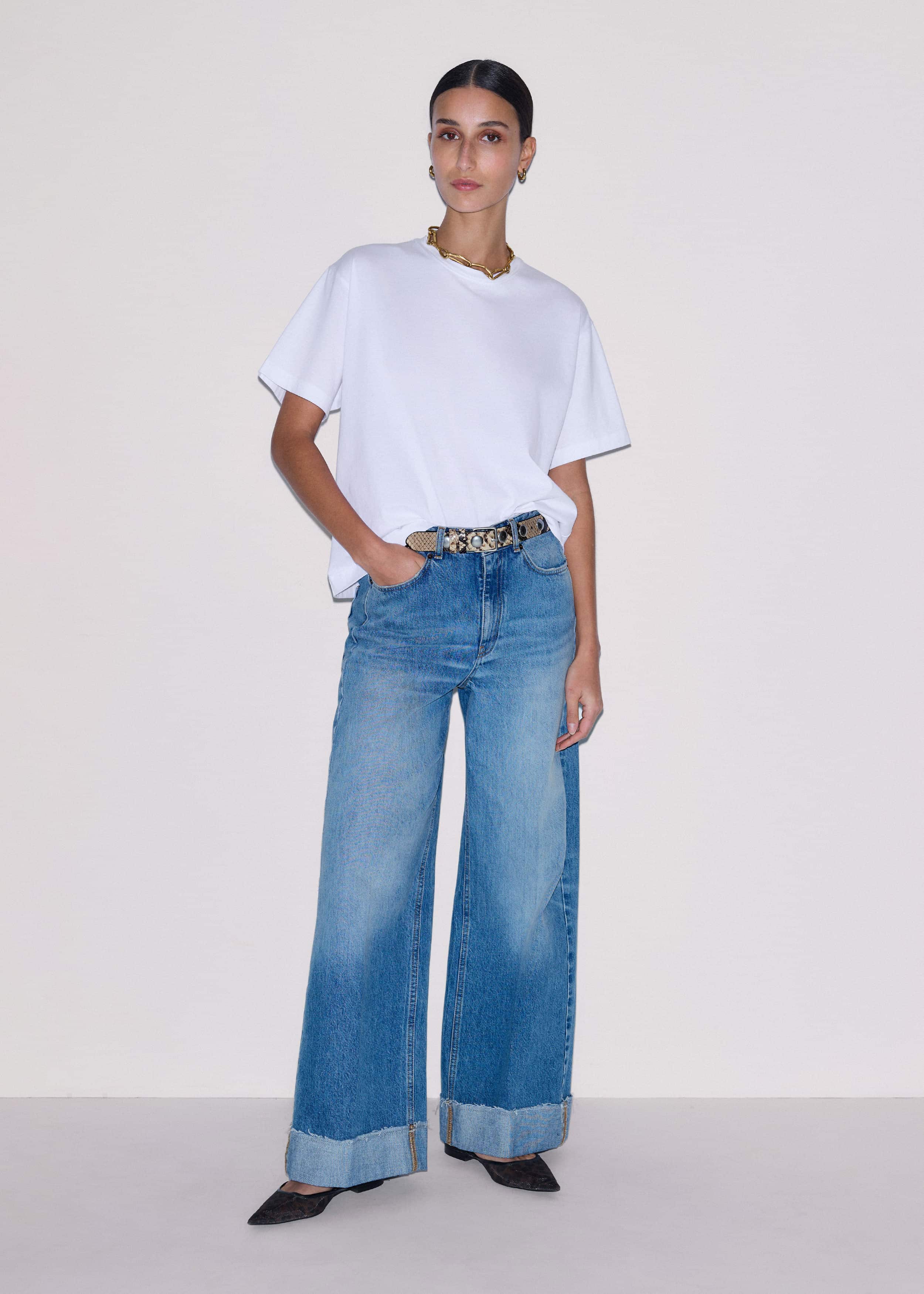 White Oversized Tee meandem
